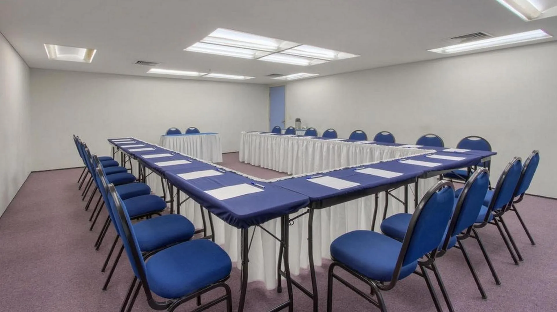 Banquet/Function facilities in Seaflats Iate Plaza Hotel