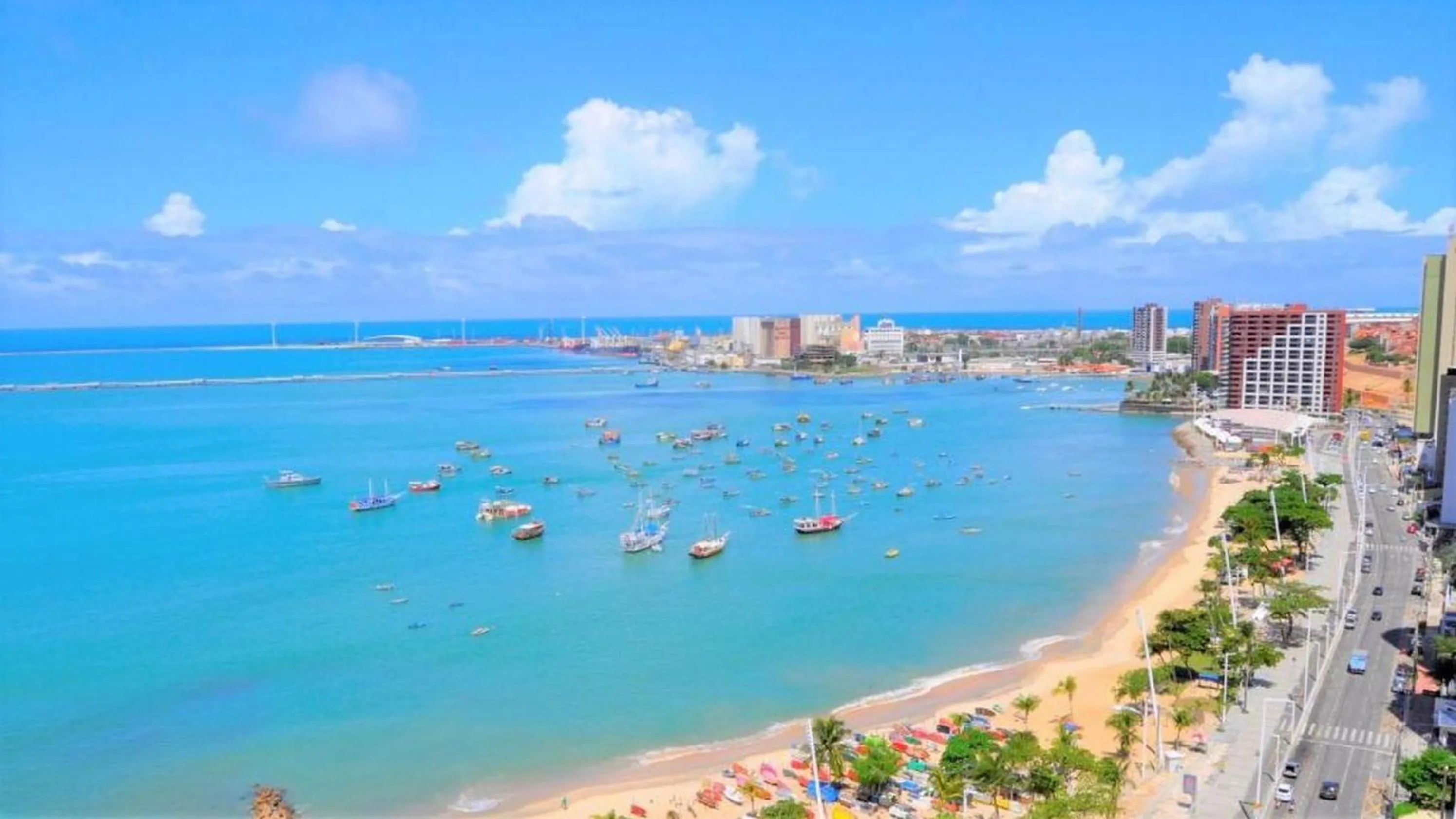 Property building in Seaflats Iate Plaza Hotel