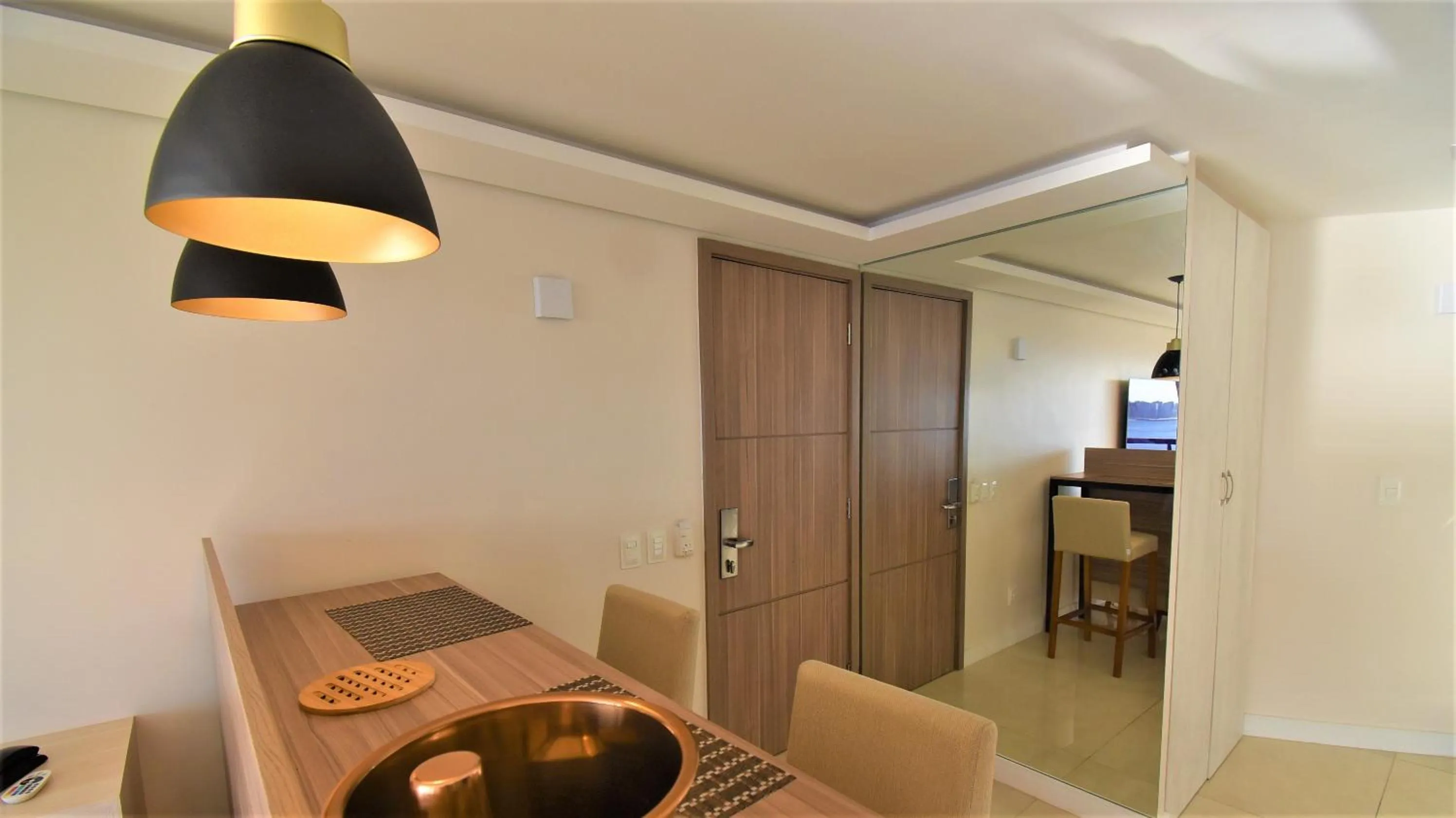 Dining area in Seaflats Iate Plaza Hotel