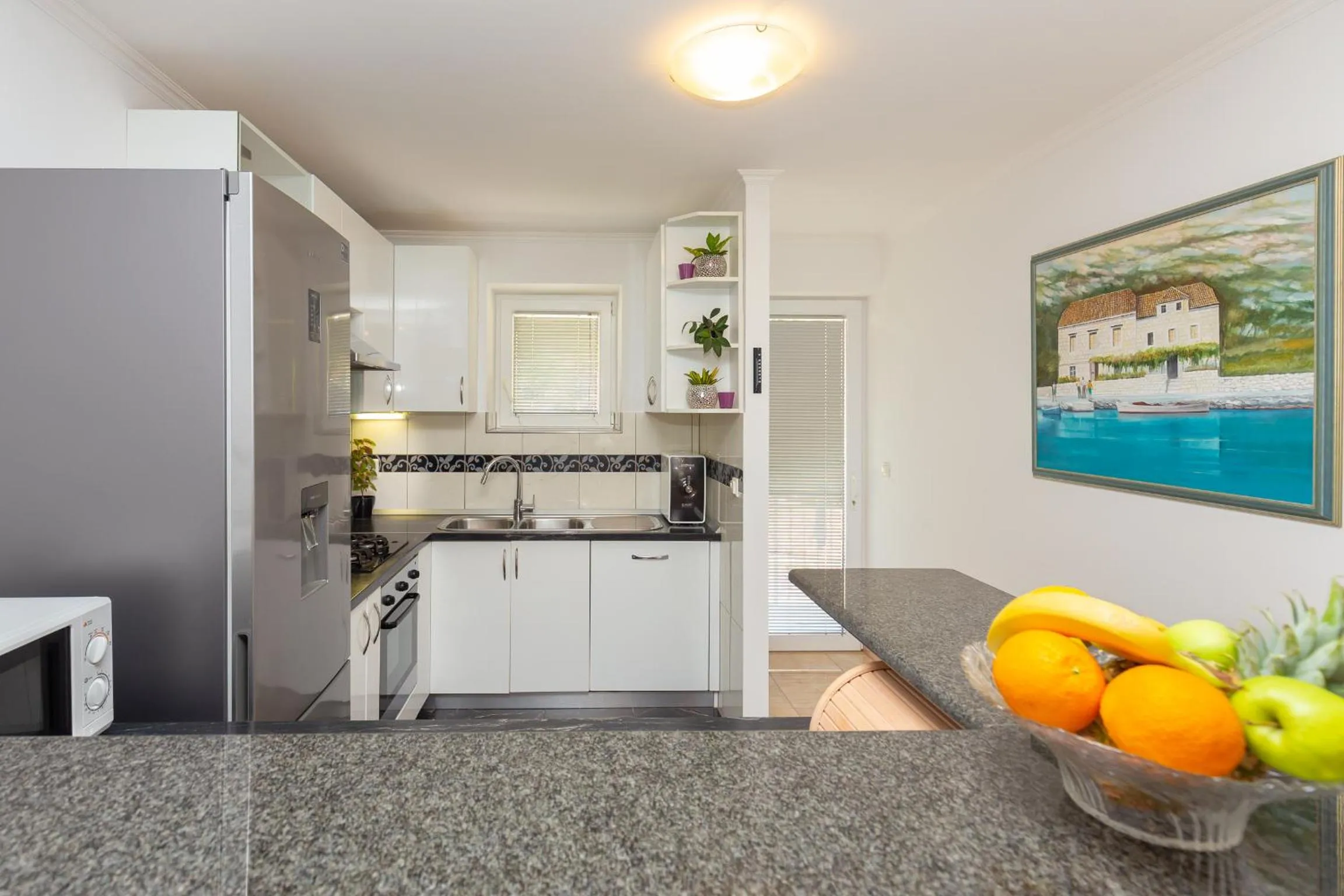 Kitchen or kitchenette in Hedera Estate, Hedera A24