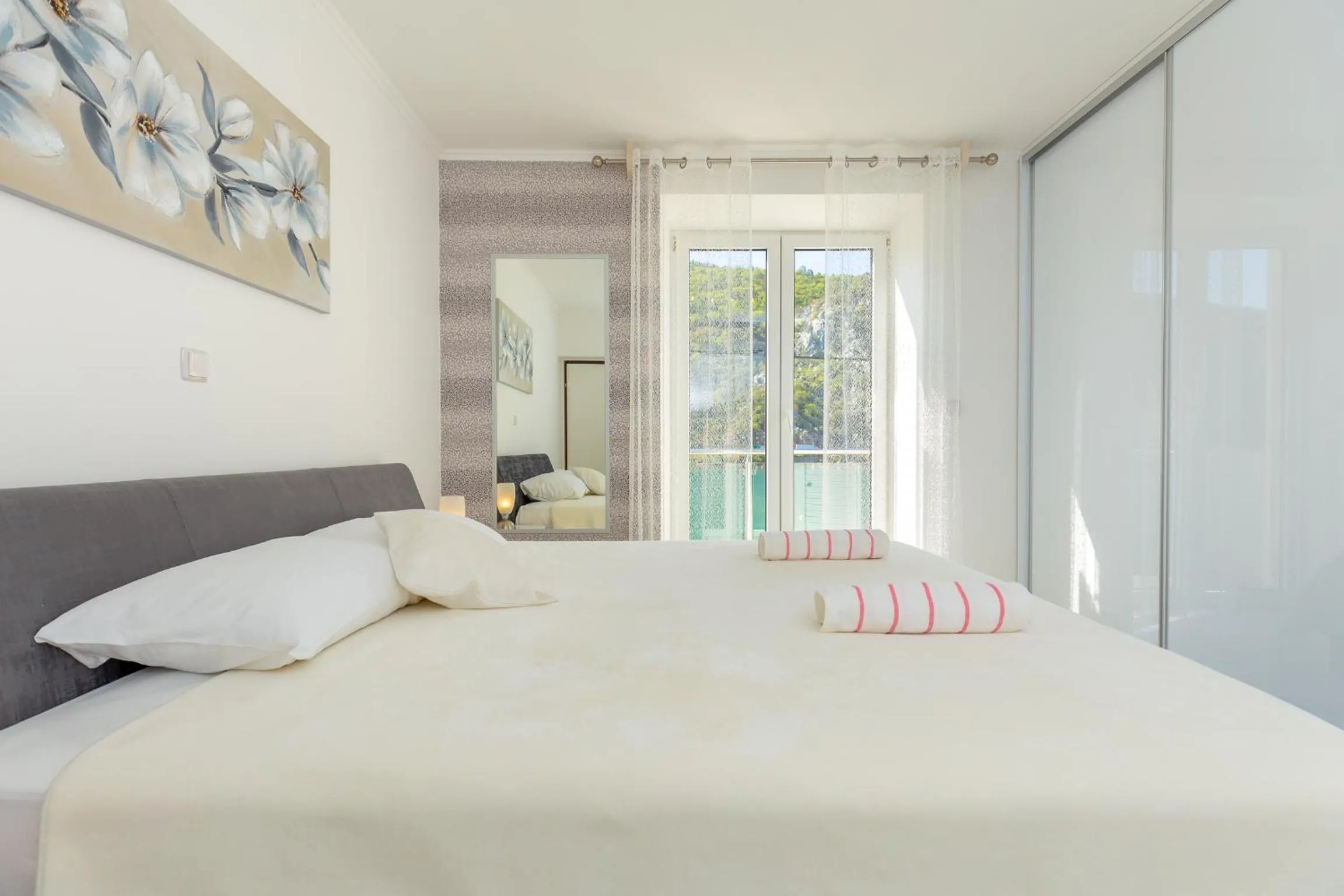 Bed in Hedera Estate, Hedera A24