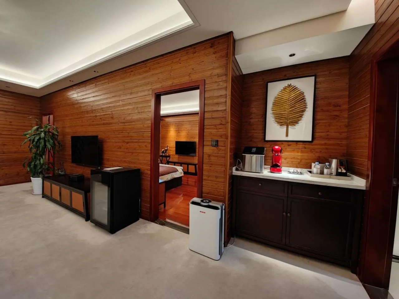 Coffee/tea facilities in Prince Manor Resort