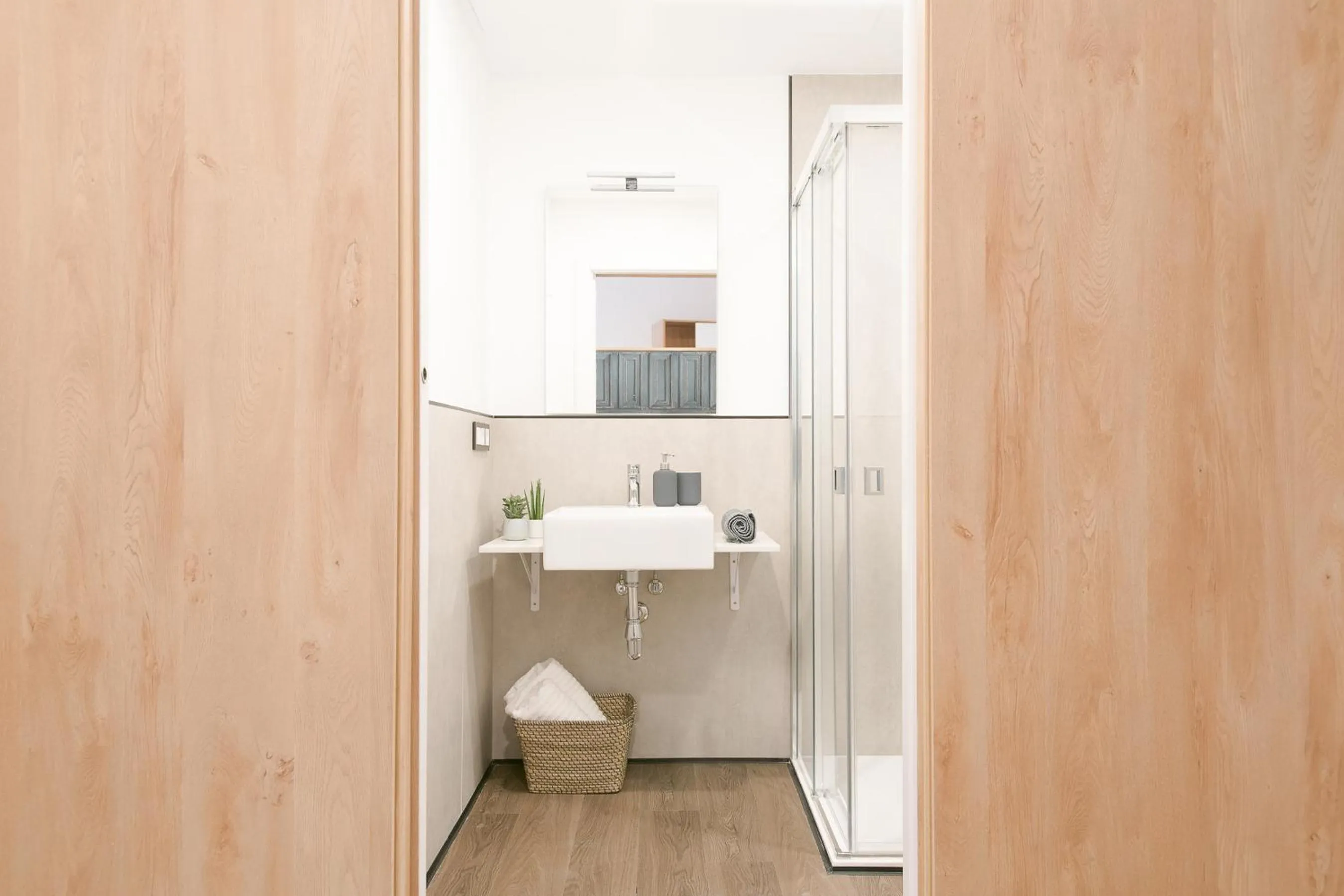 Bathroom in Casa Sevilla 1920 Suites by Época