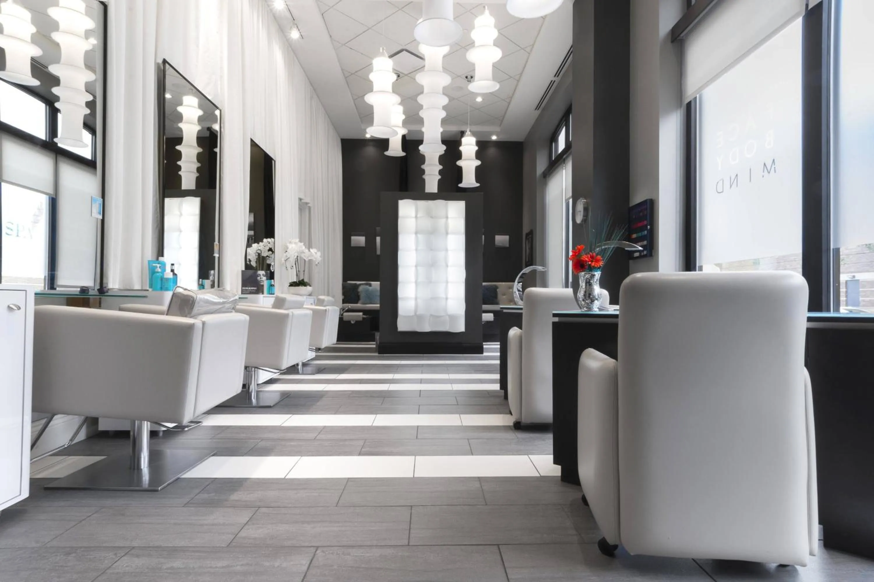 Spa and wellness centre/facilities in Hotel Blackhawk, Autograph Collection