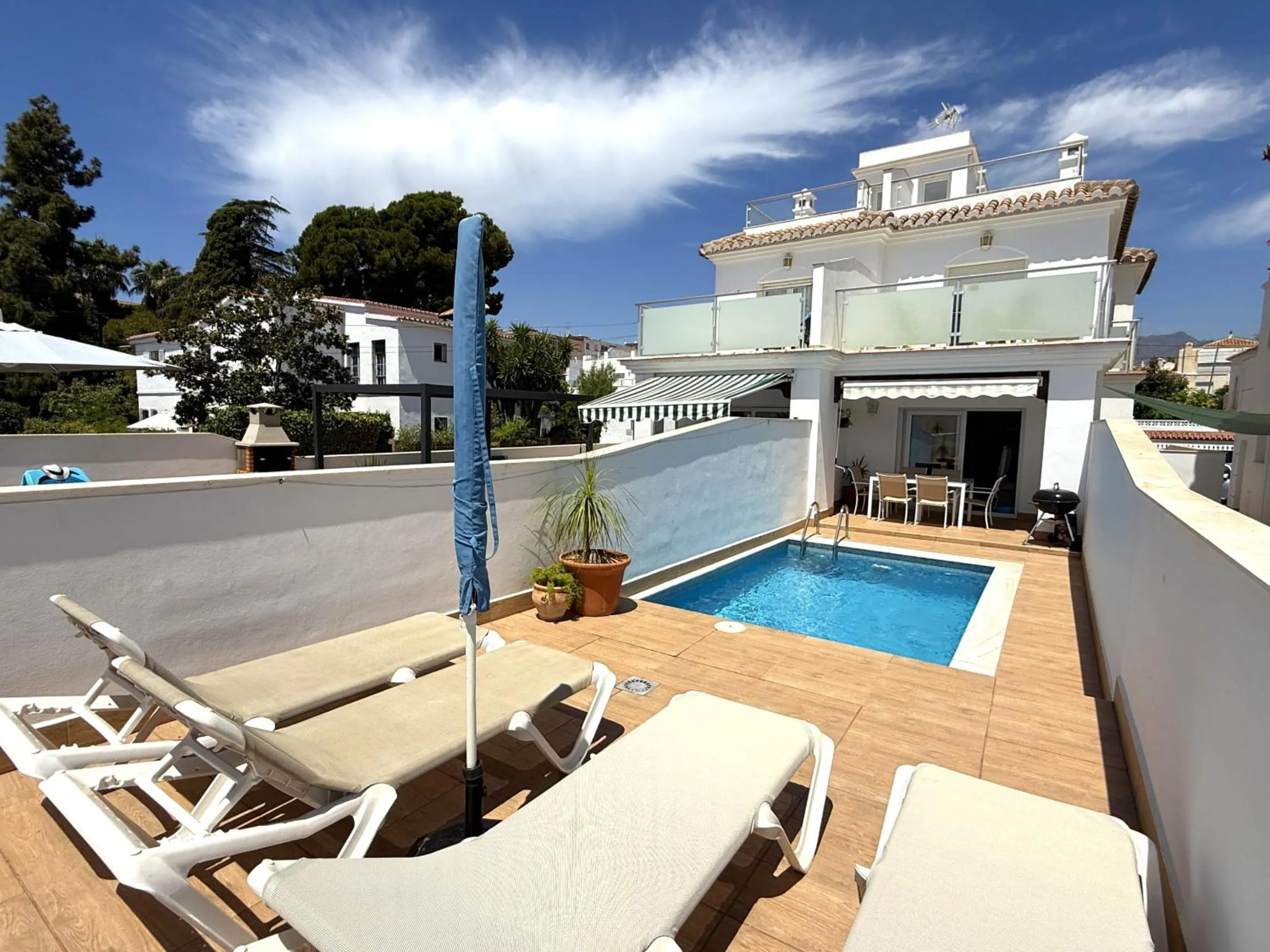 Nerja Paradise Rentals - Villa Daisy
