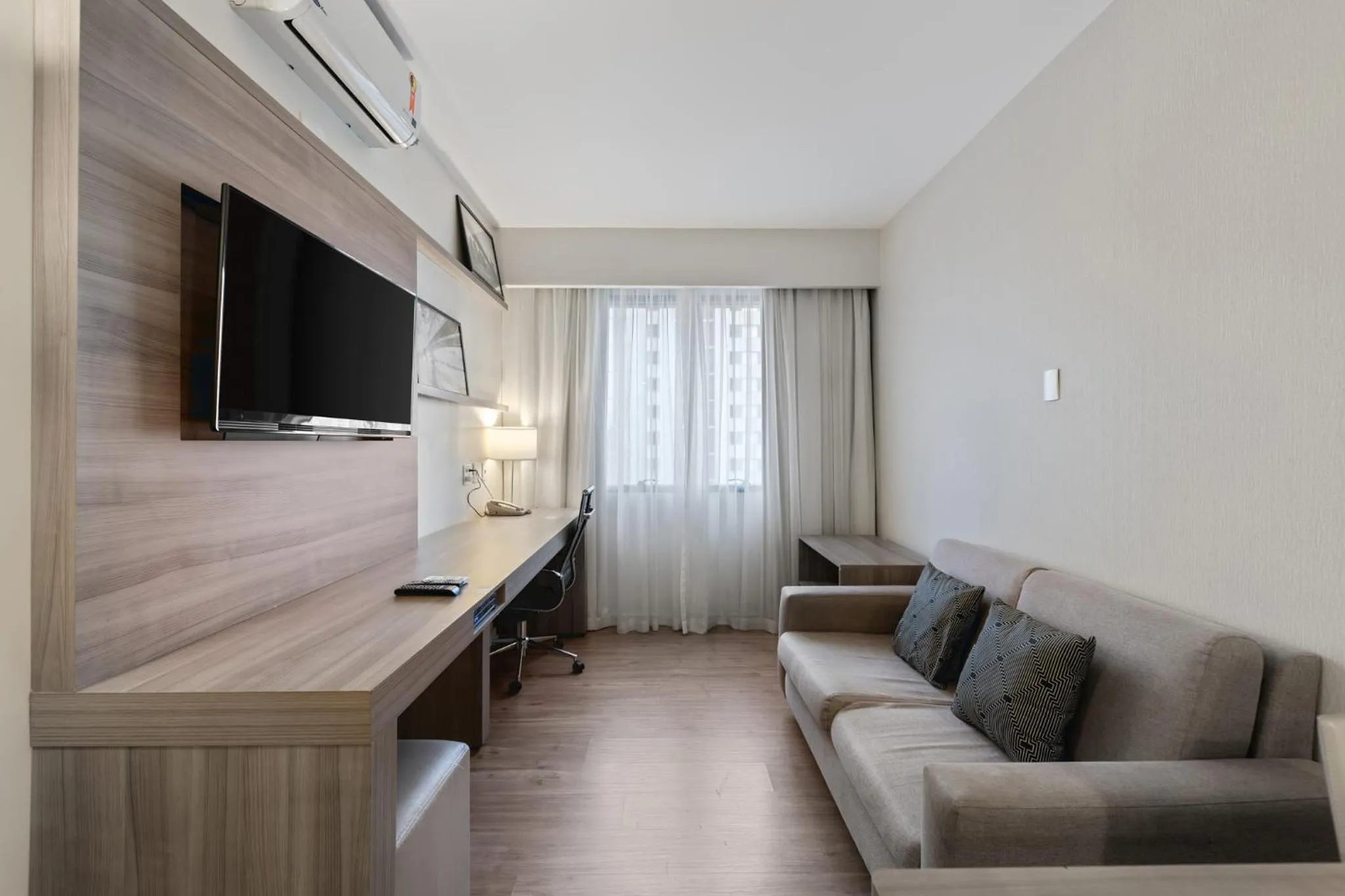 Bedroom in Staybridge Suites São Paulo by IHG