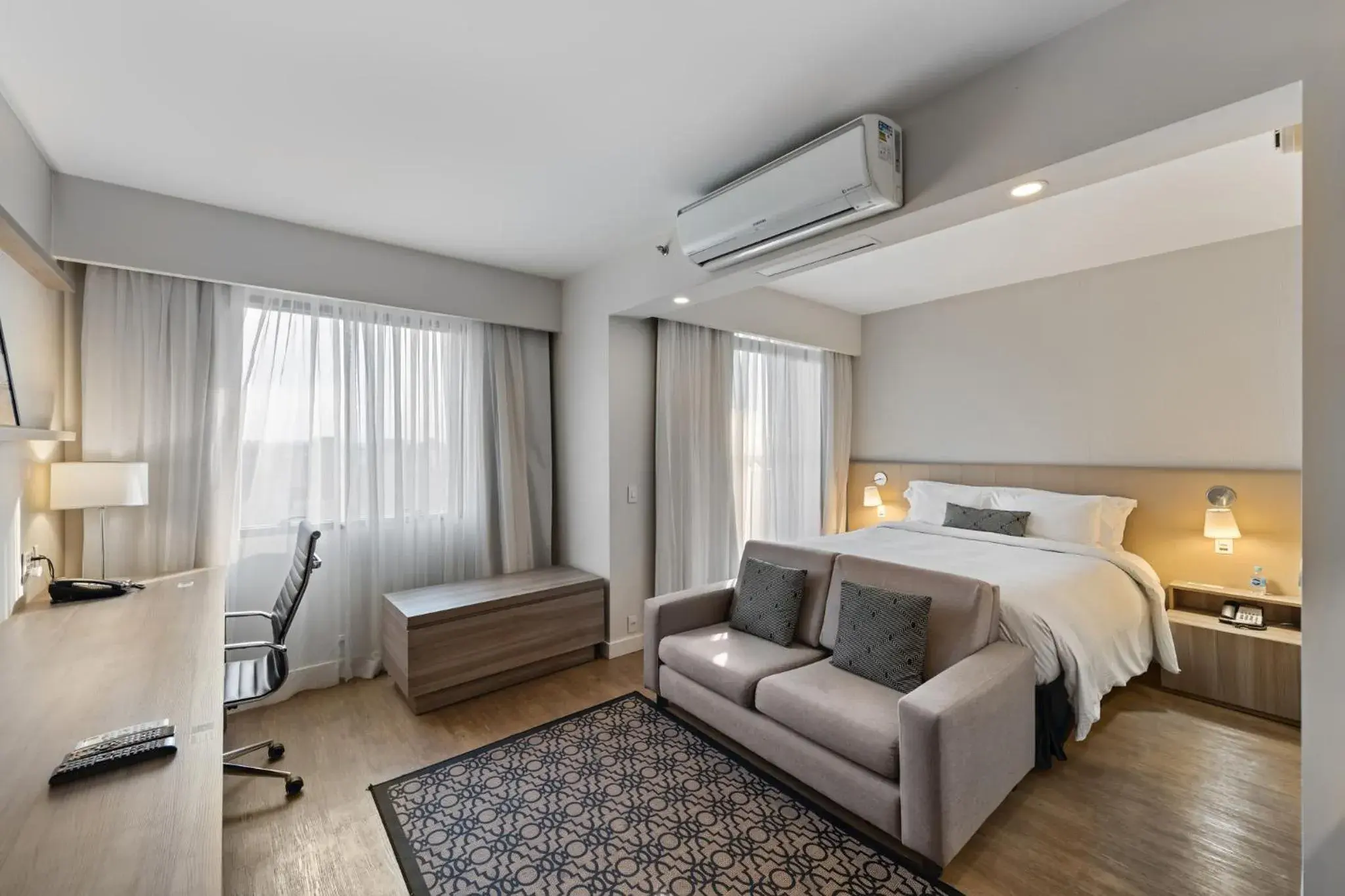 Deluxe Queen Room with Bonus Amenities - single occupancy in Staybridge Suites São Paulo by IHG Deluxe Queen Room with Bonus Amenities - single occupancy in Staybridge Suites São Paulo by IHG