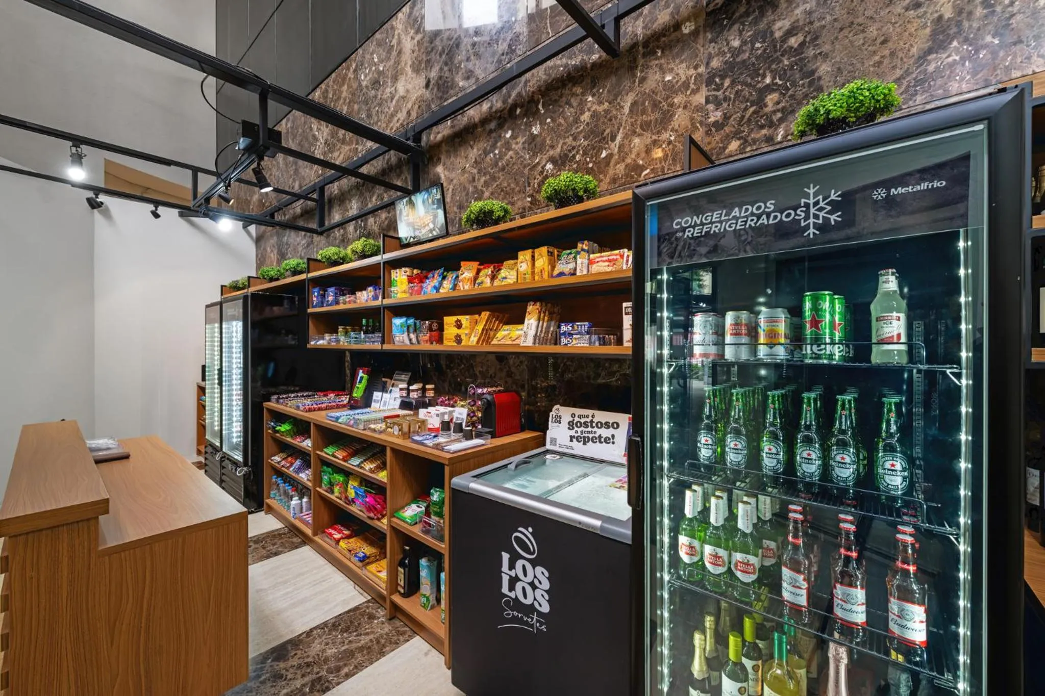 On-site shops in Staybridge Suites São Paulo by IHG