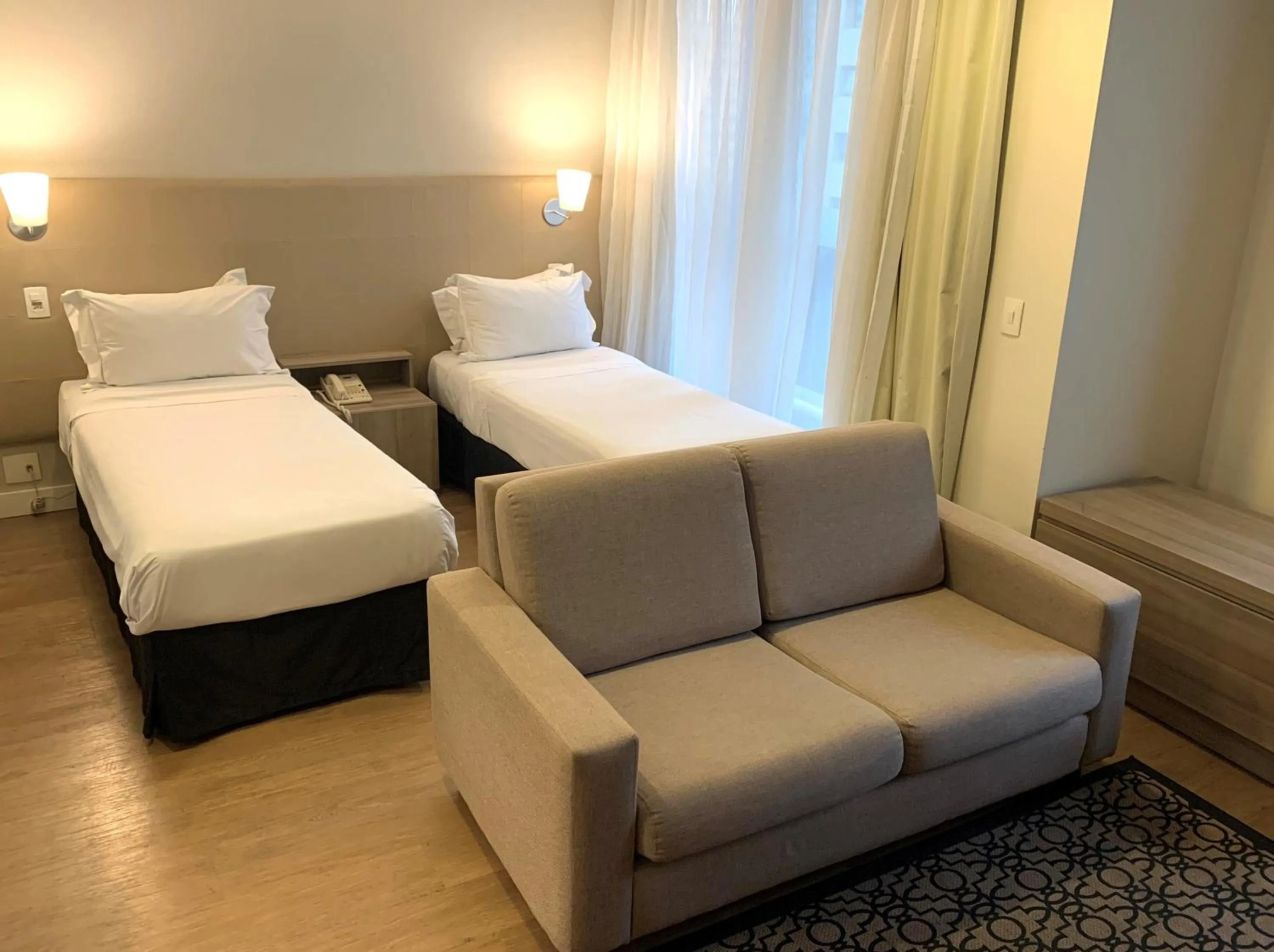 Photo of the whole room, Bed in Staybridge Suites São Paulo by IHG