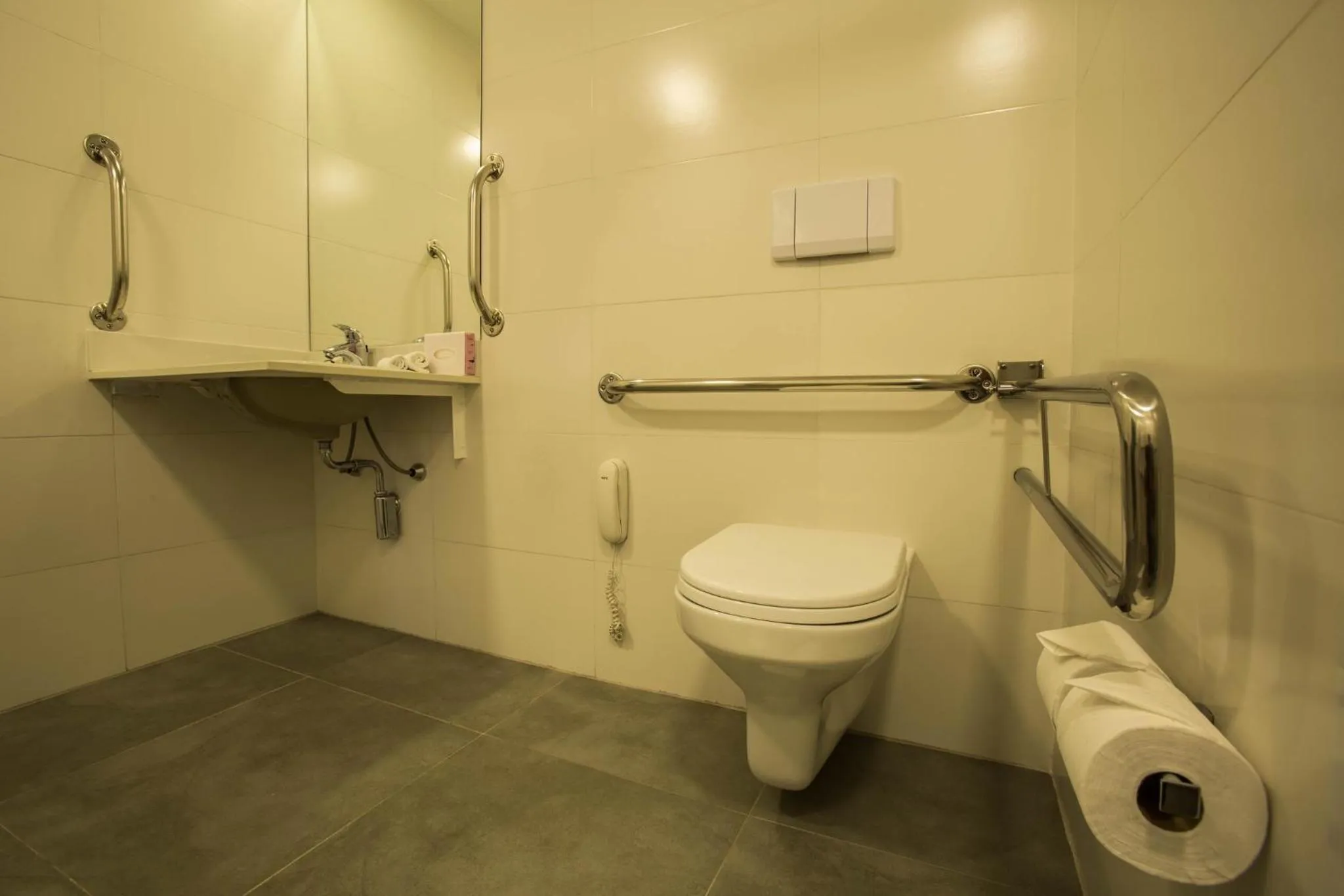 Bathroom in Staybridge Suites São Paulo by IHG