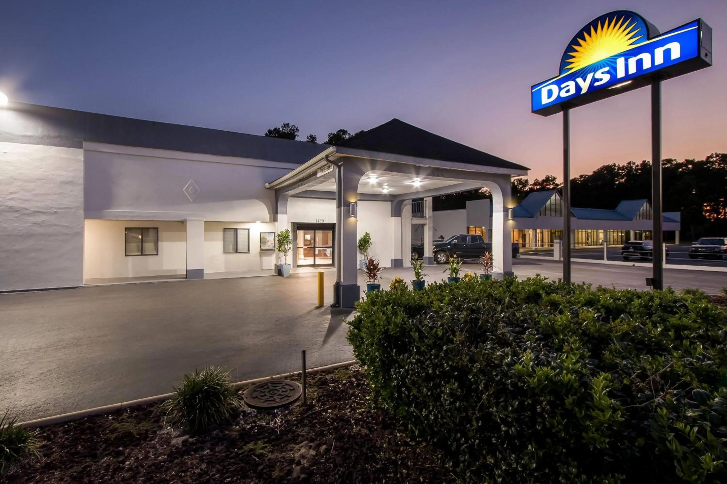 Property building in Days Inn by Wyndham Goose Creek