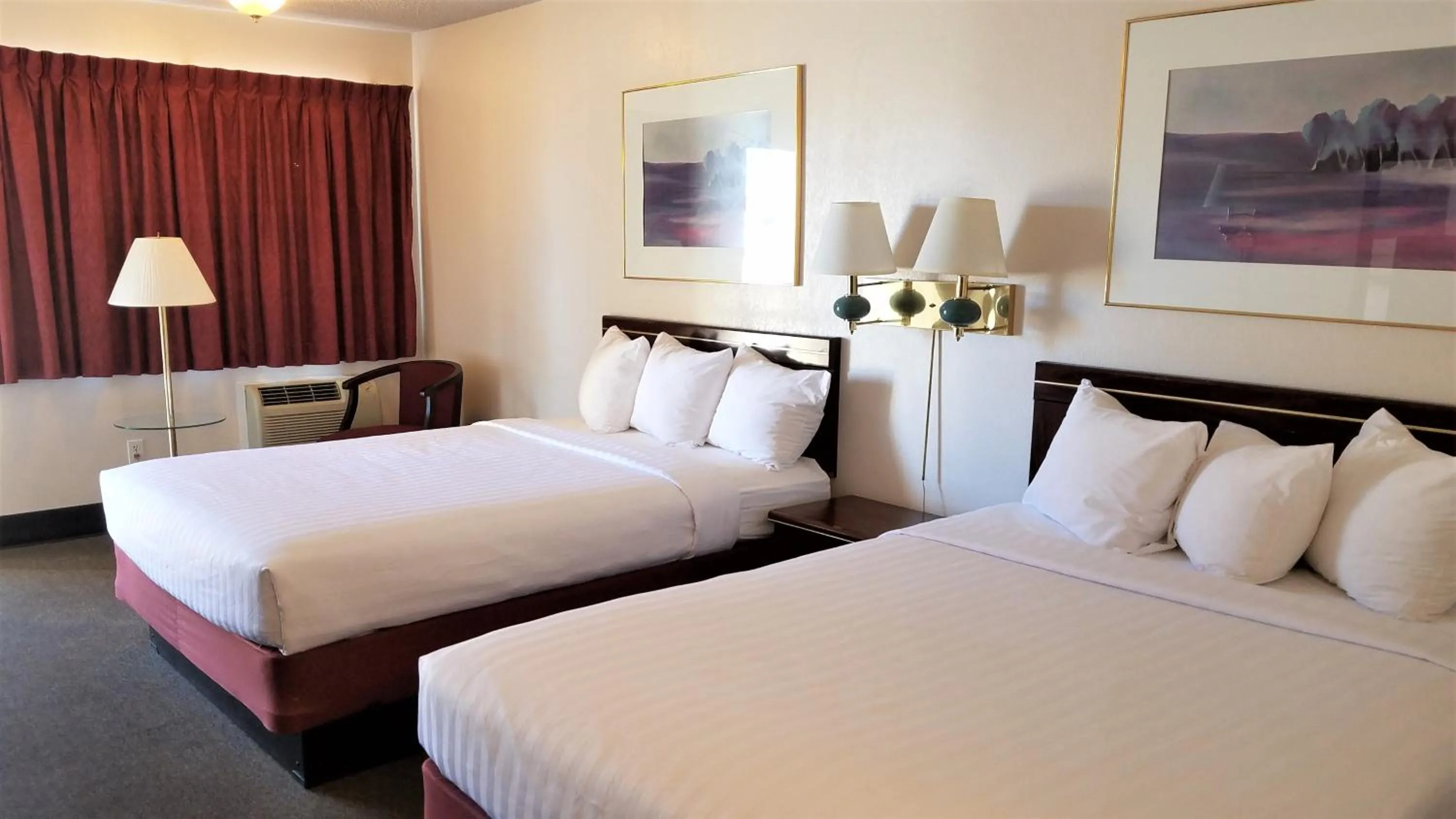 Bed in Motel 8 Laramie