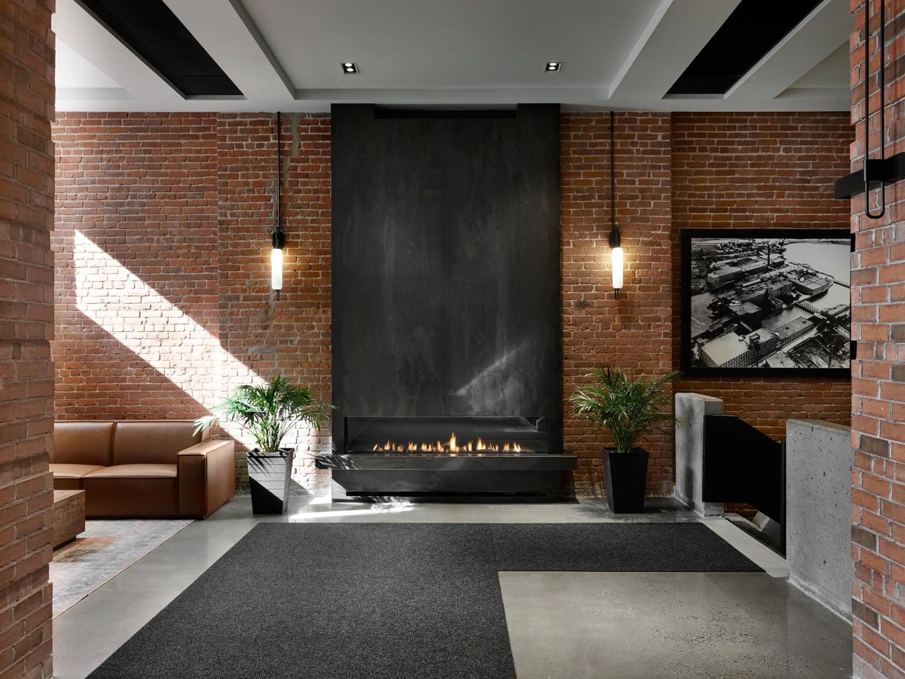 Lobby or reception in Hôtel MOCO Valleyfield