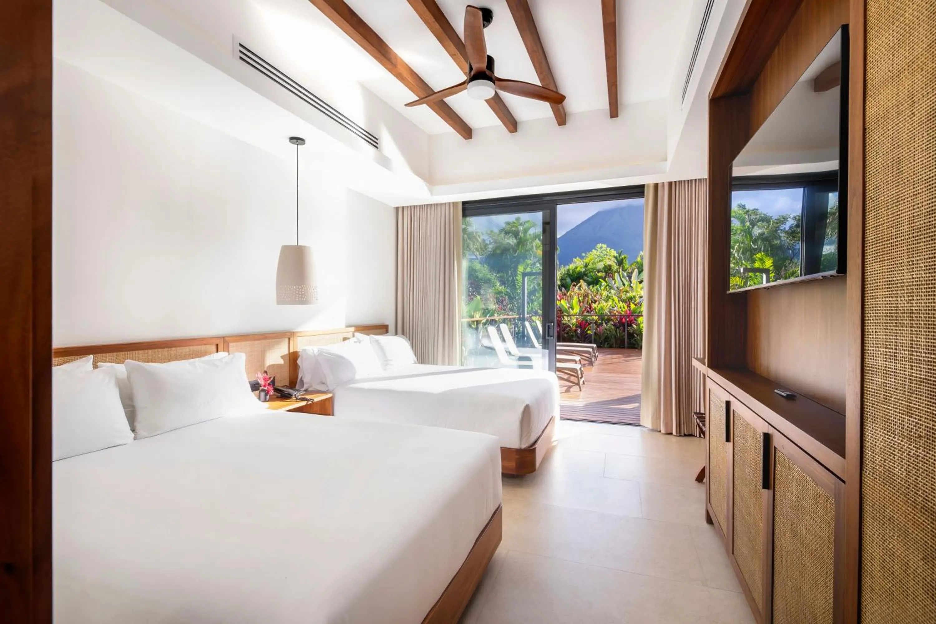 Bedroom, Bed in Arenal Manoa Resort & Hot Springs