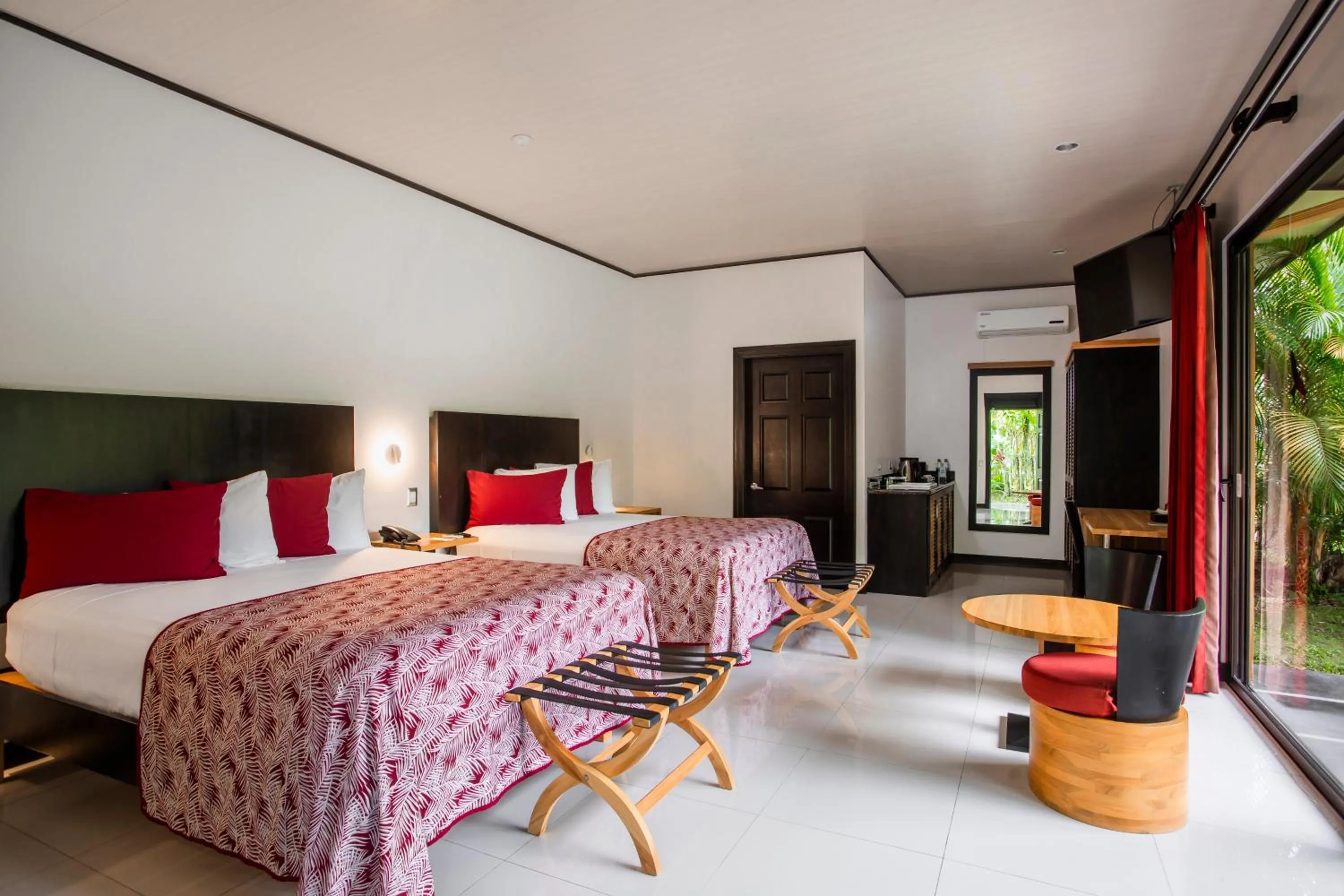 Bed in Arenal Manoa Resort & Hot Springs