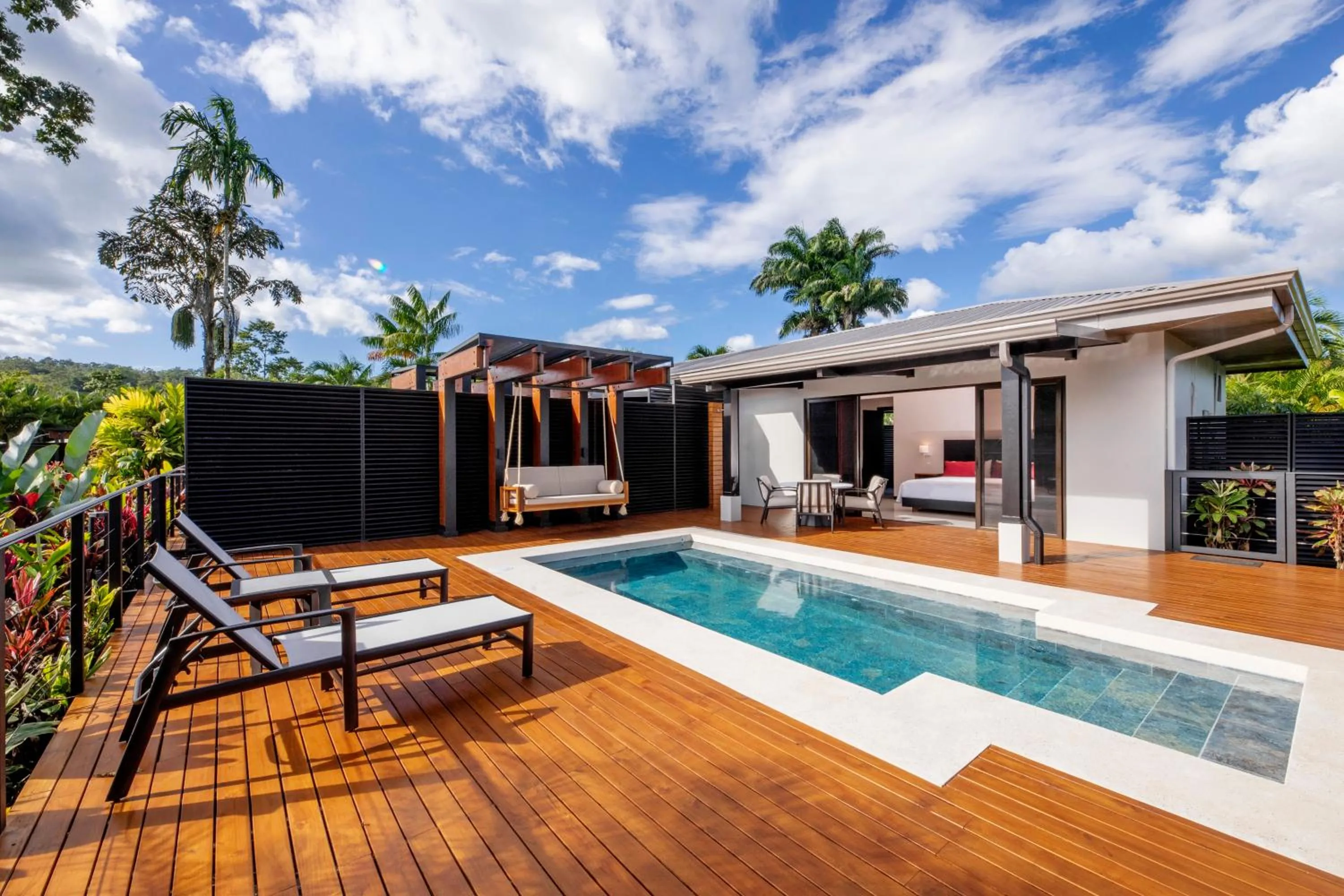 Swimming pool in Arenal Manoa Resort & Hot Springs