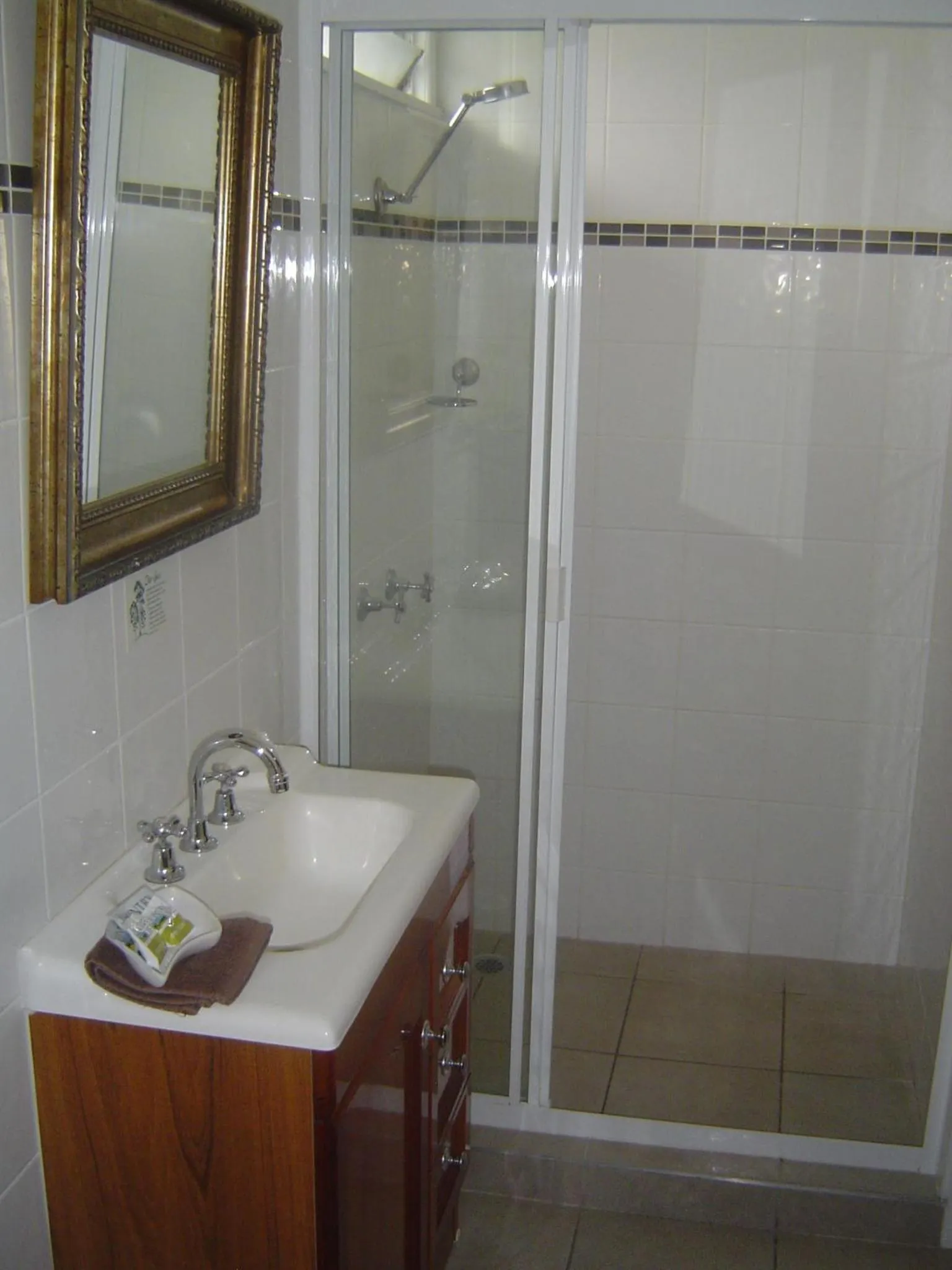 Bathroom in Kingaroy Country Motel