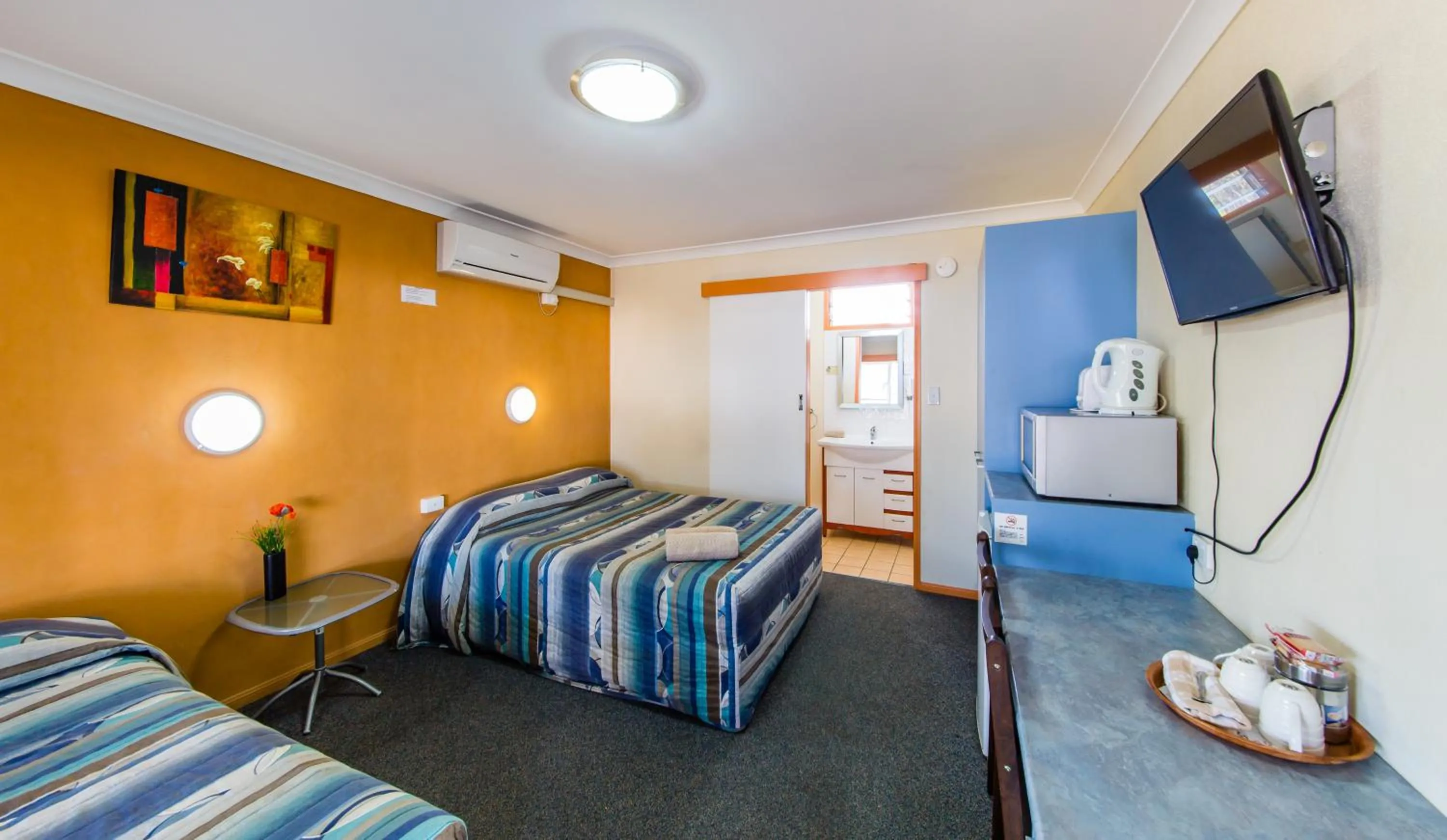 Bed in Kingaroy Country Motel