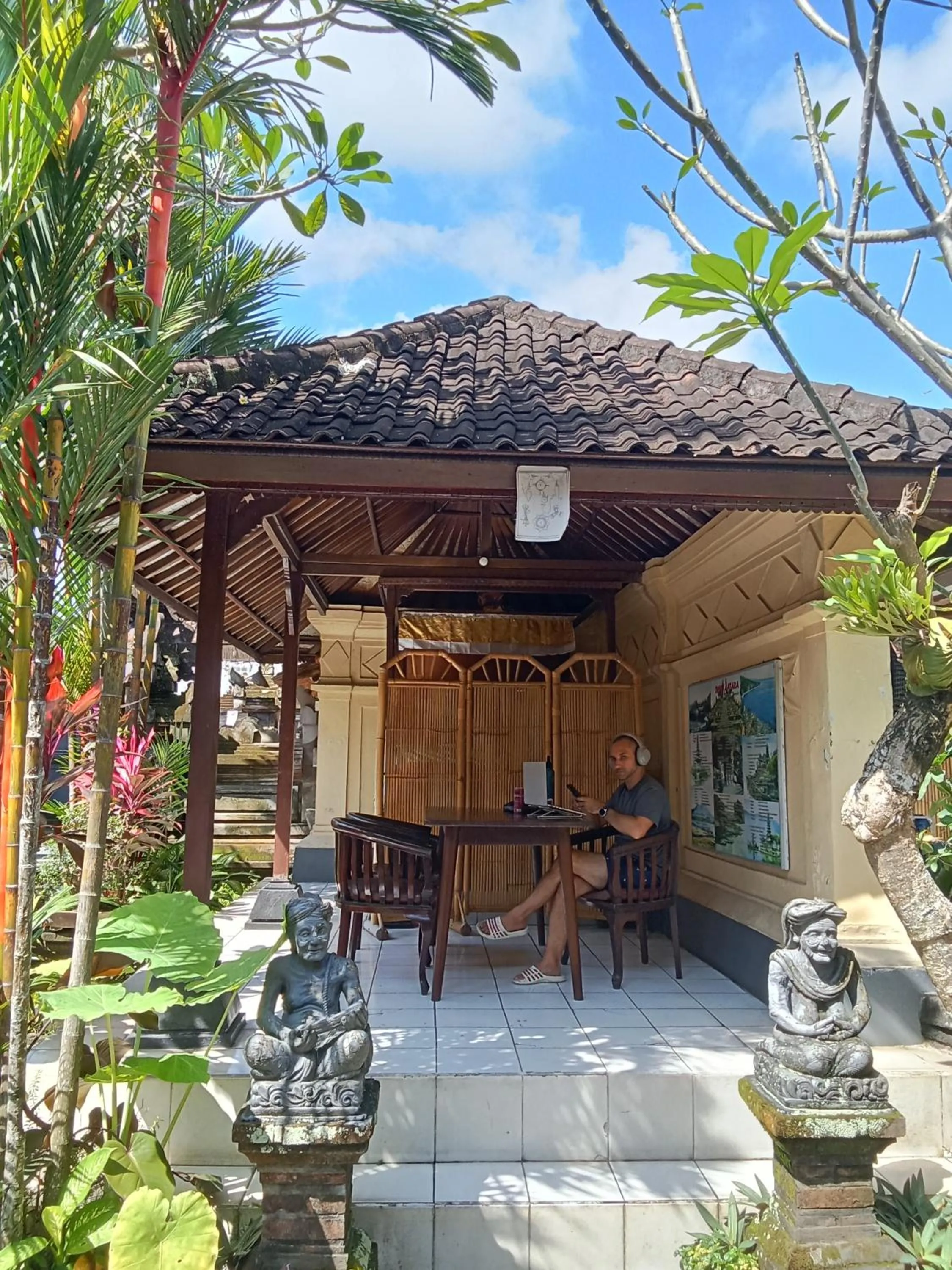 Dewi Antara Homestay