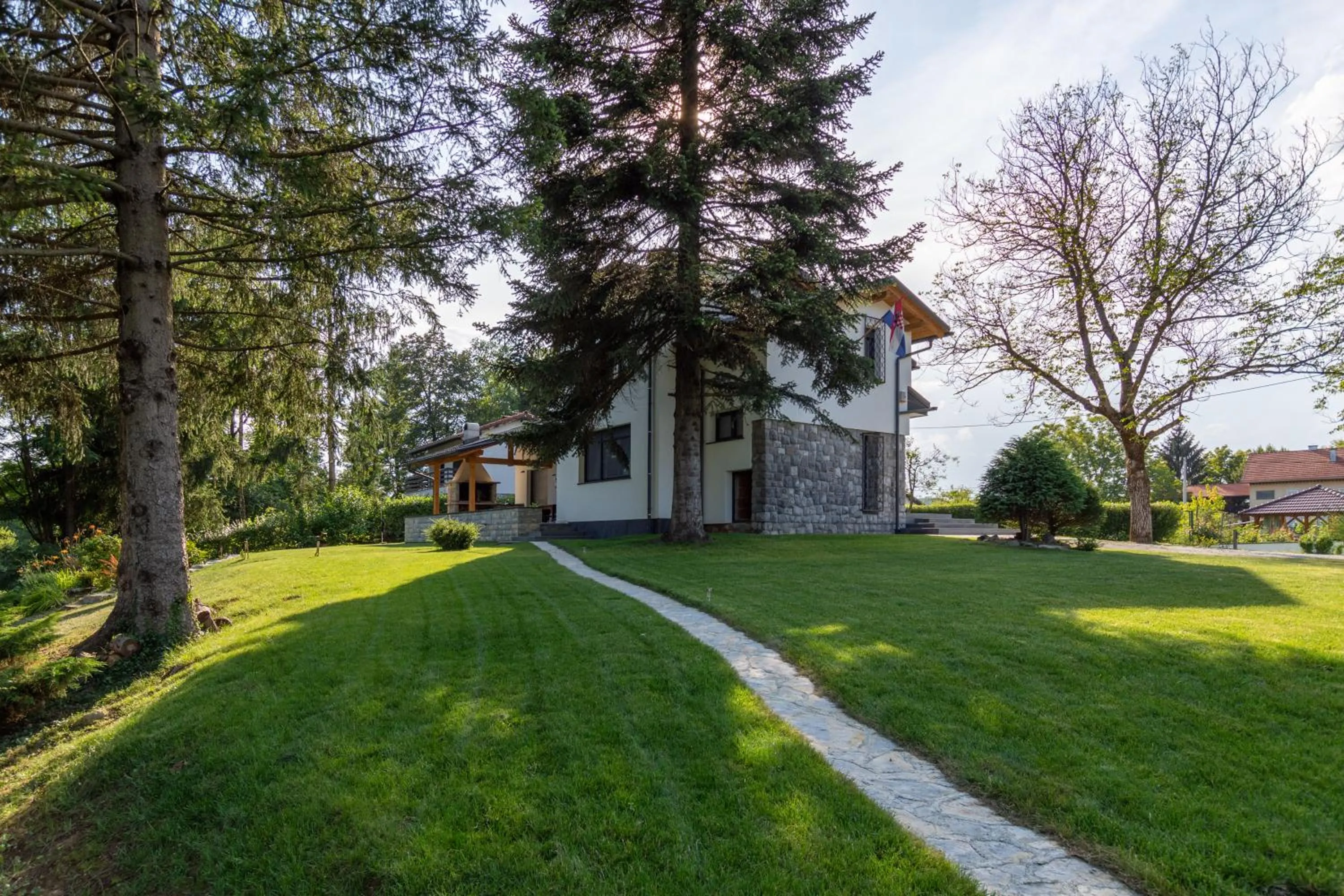 Property building in Pampas apartments Mrežnica