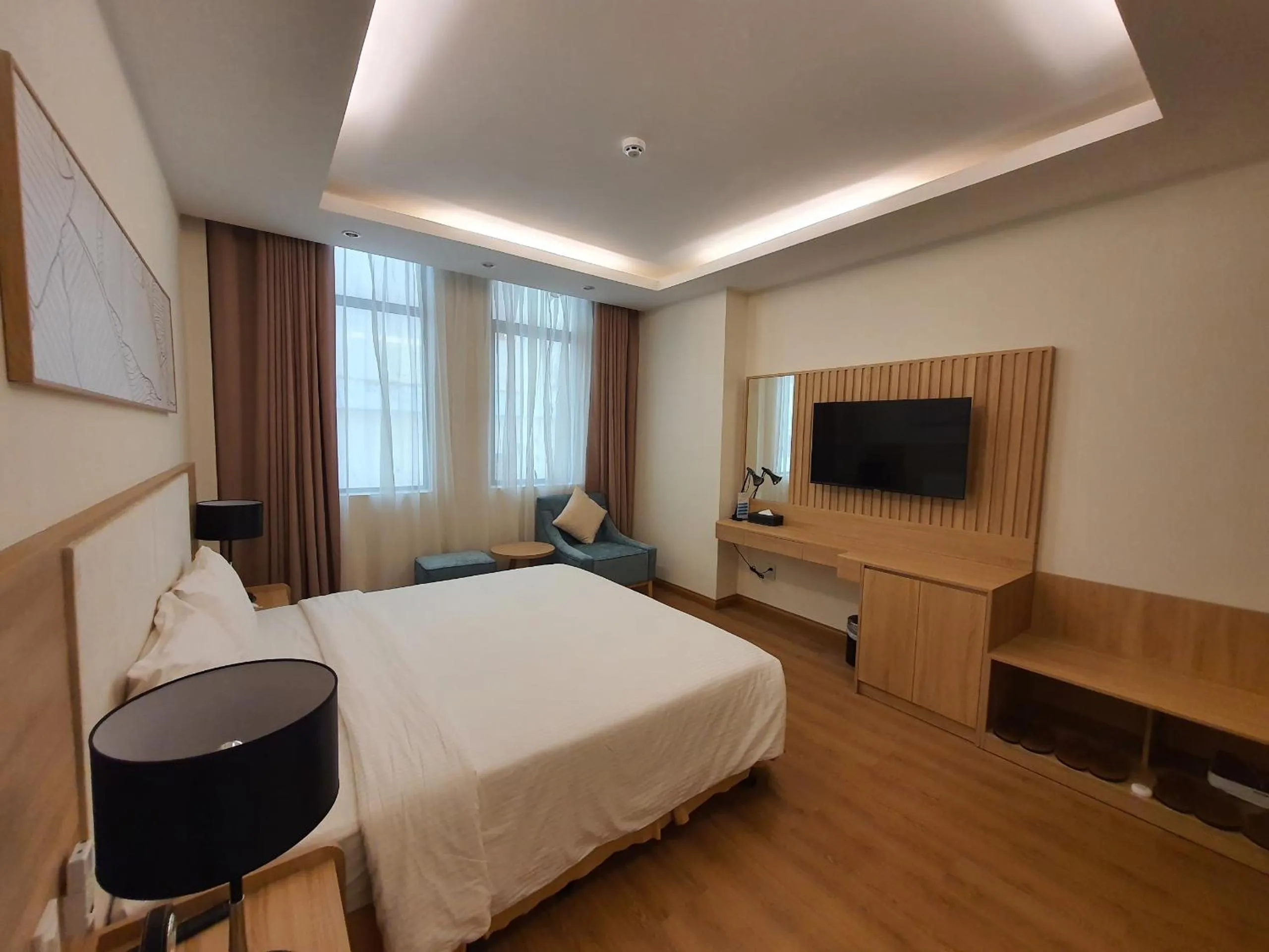 Bed in Muong Thanh Holiday Vung Tau Hotel