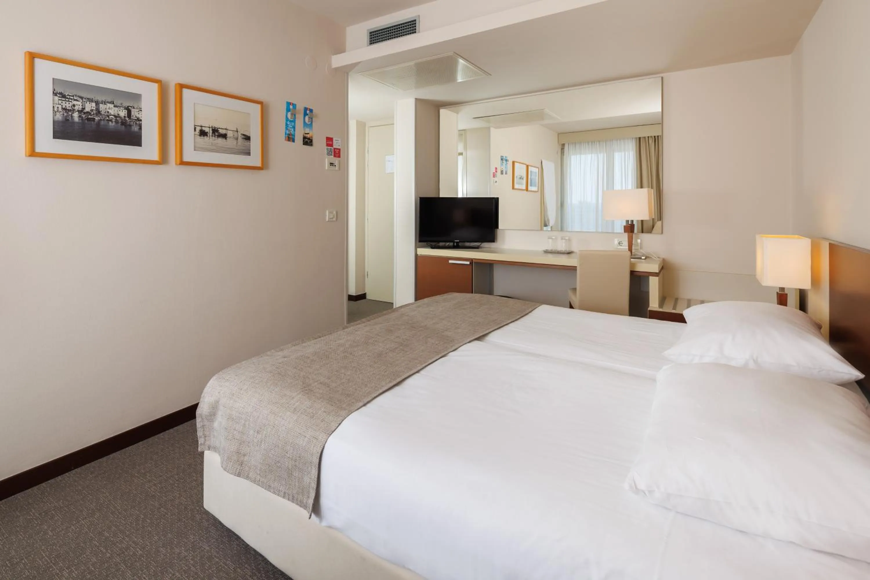 Bedroom, Bed in Hotel Albatros Plava Laguna