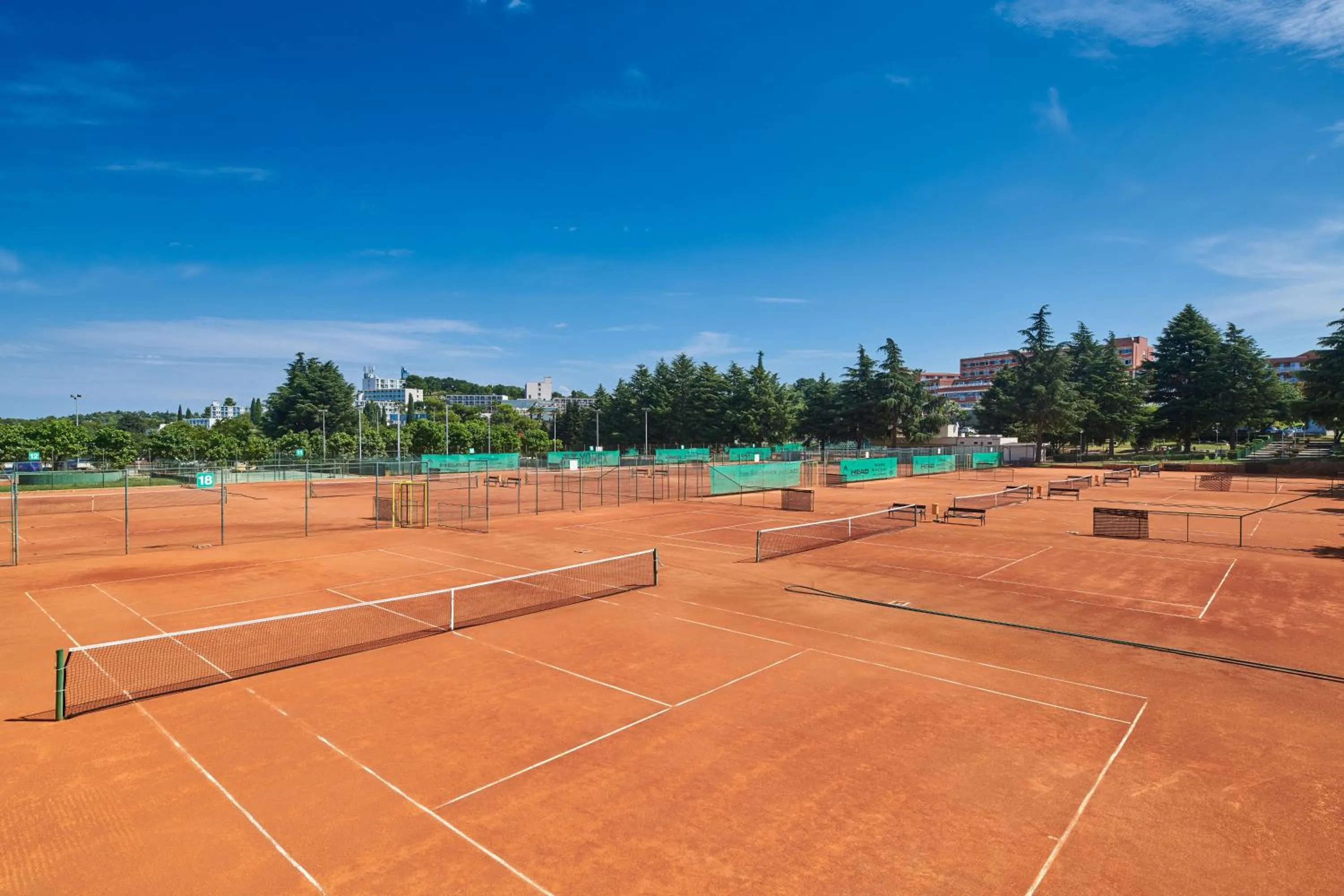 Tennis court in Hotel Albatros Plava Laguna