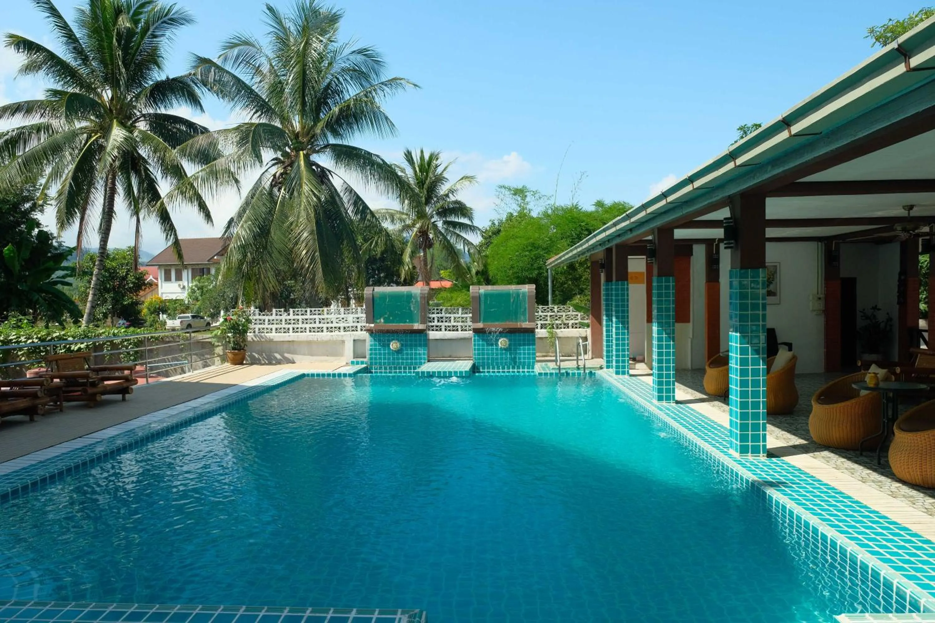 Swimming pool in E-Outfitting Vang Thong Hotel