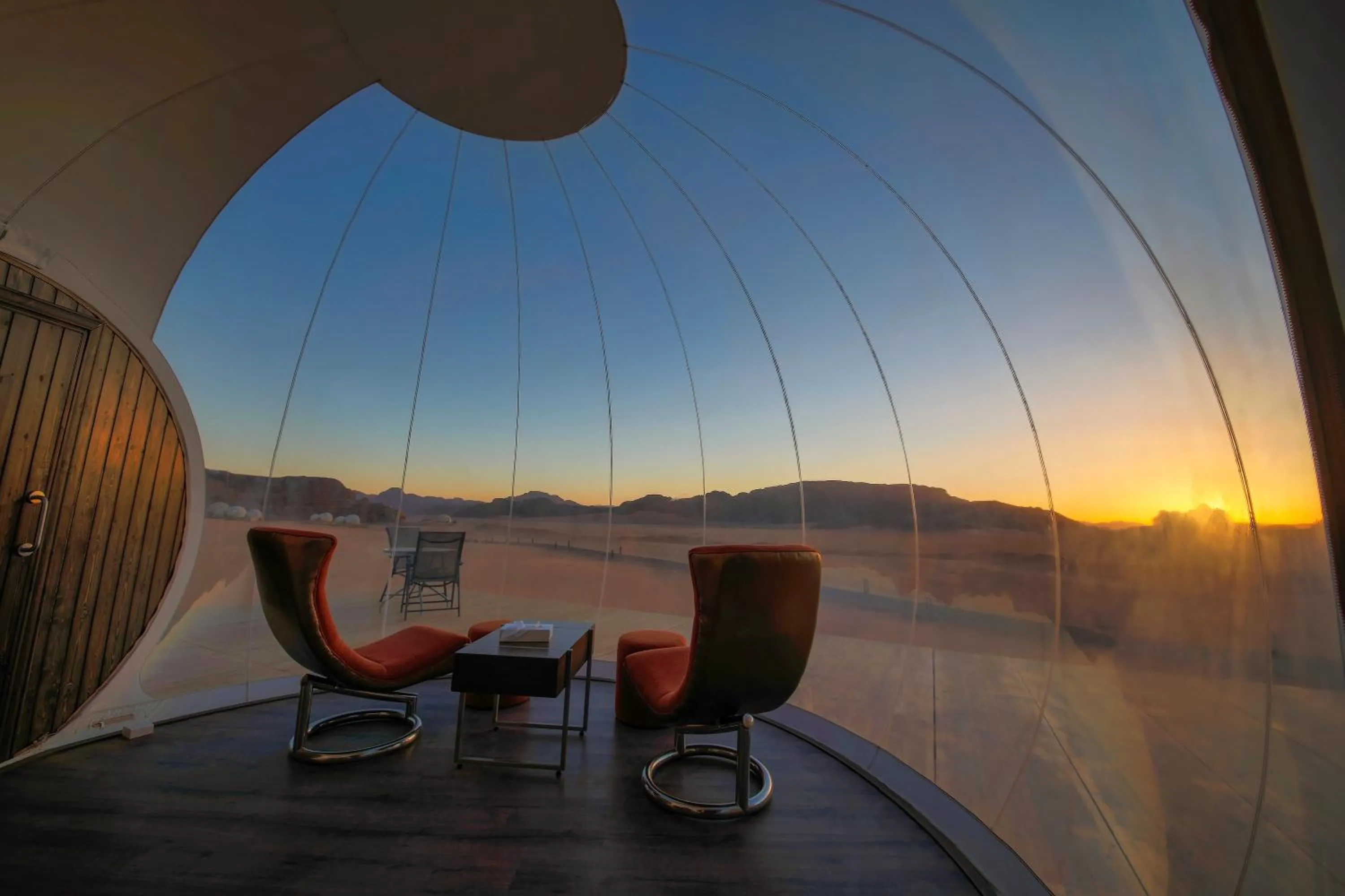 Sunset in Wadi Rum Bubble Luxotel