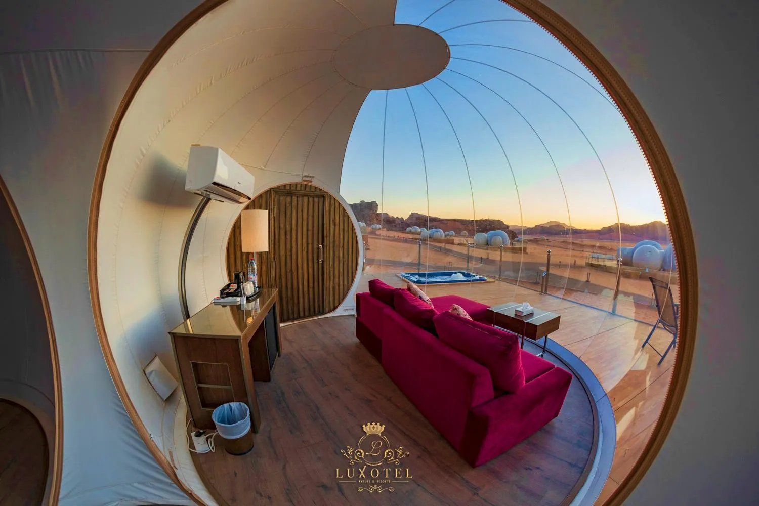 Seating area, Bed in Wadi Rum Bubble Luxotel