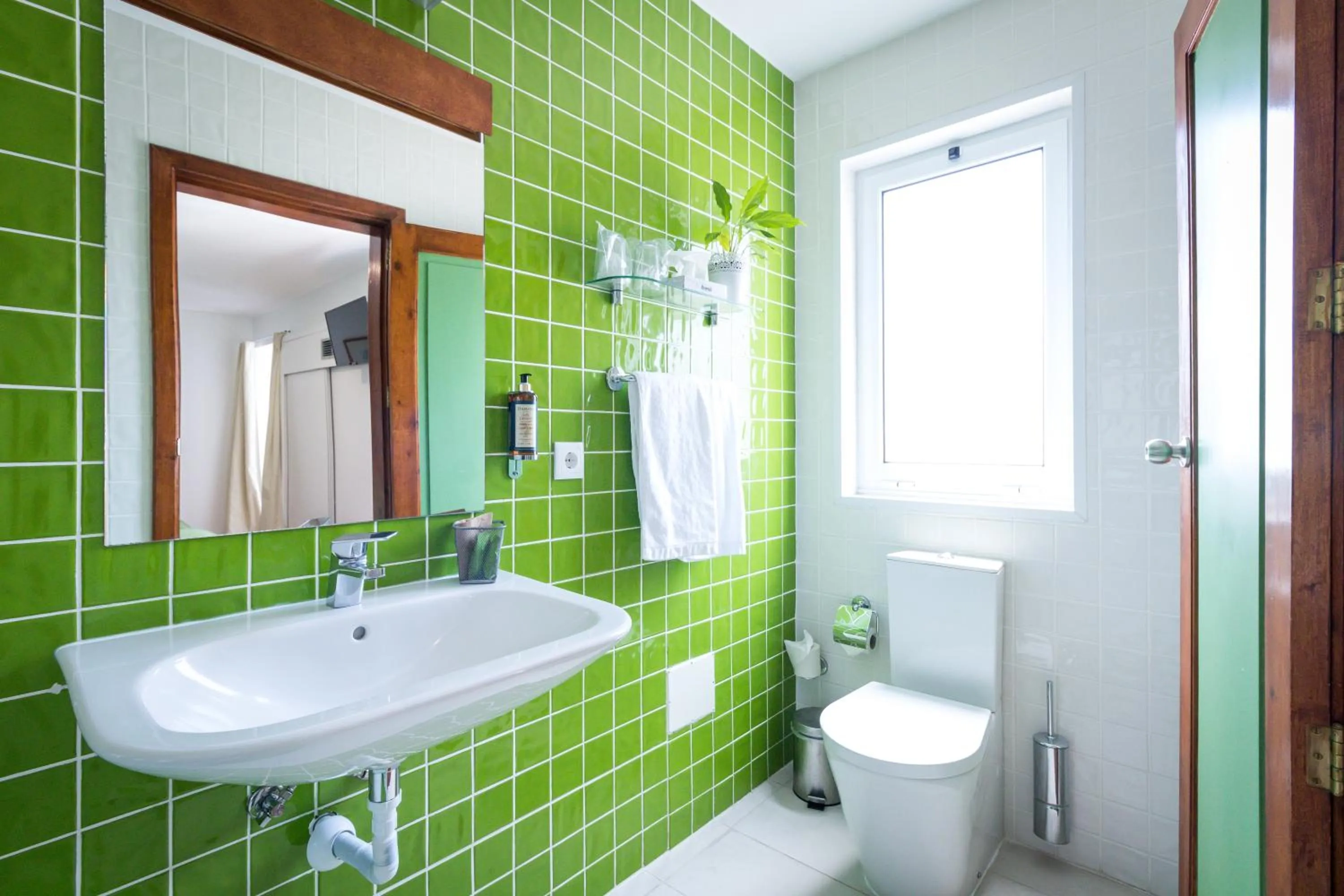 Toilet in Hotel Alcides