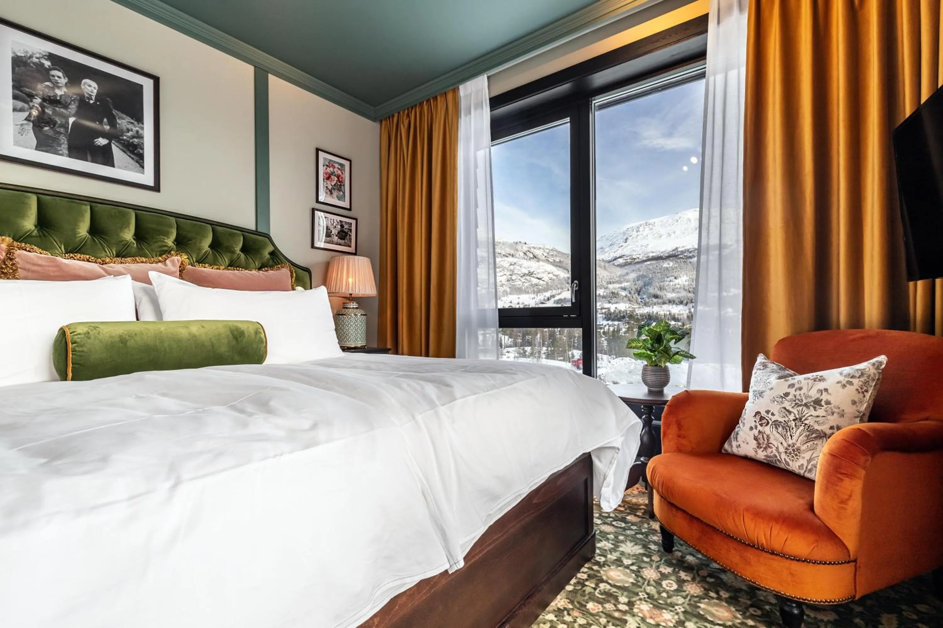 View (from property/room), Bed in Fýri Resort