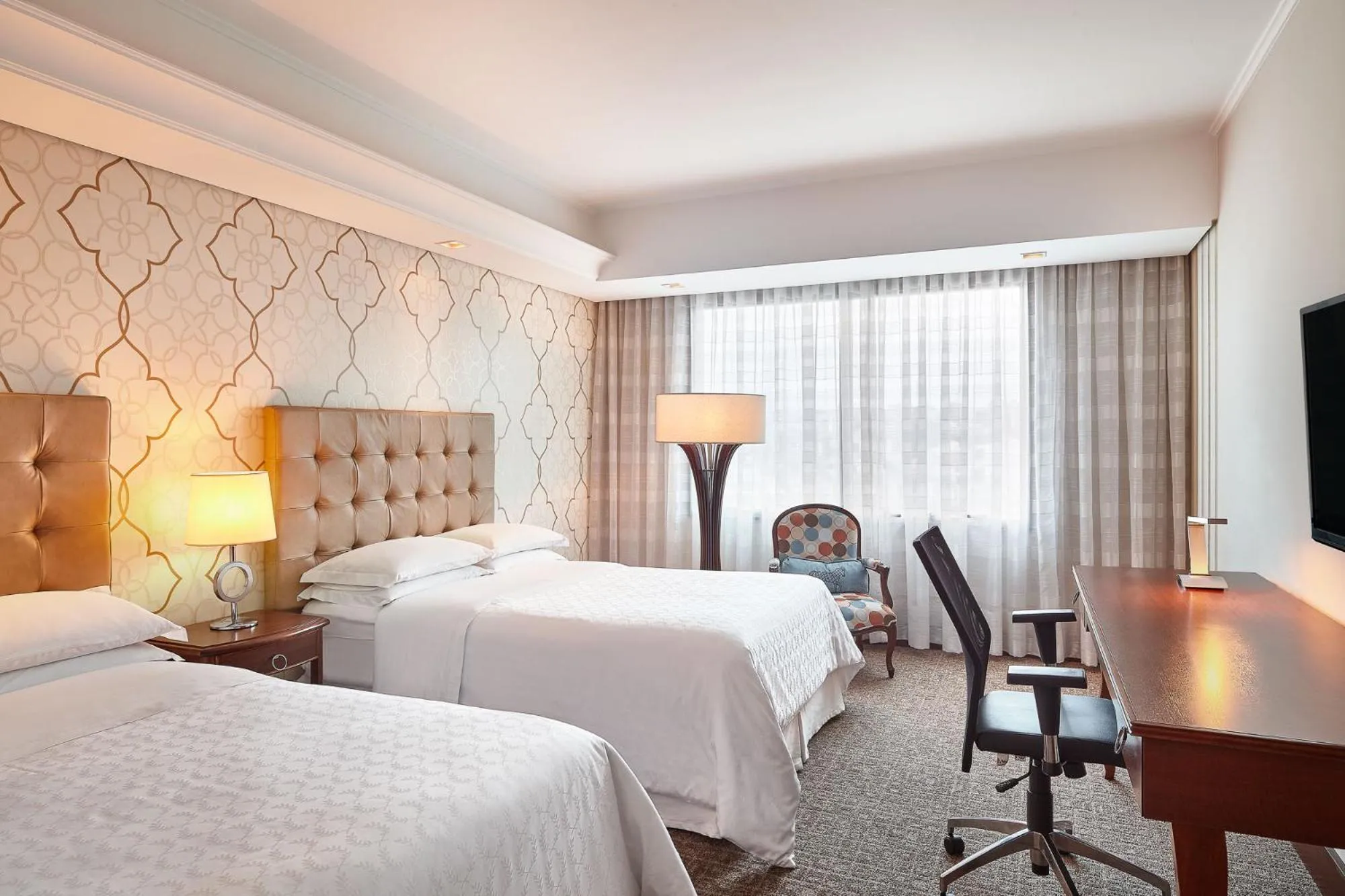 Bedroom, Bed in Hilton Porto Alegre, Brazil