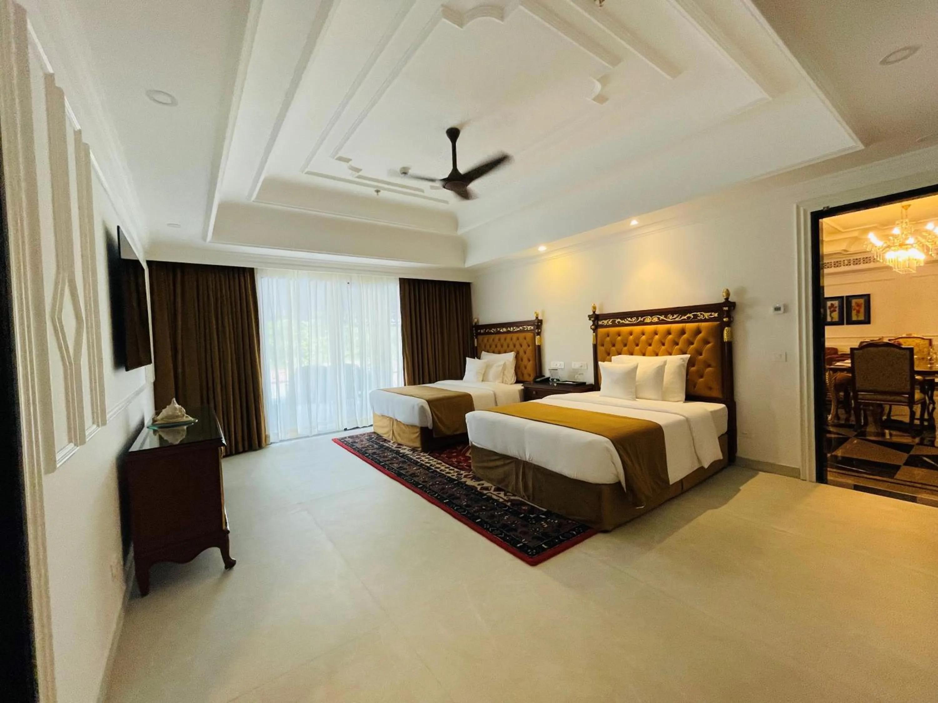 Bedroom, Bed in Mayfair Palm Beach Resort