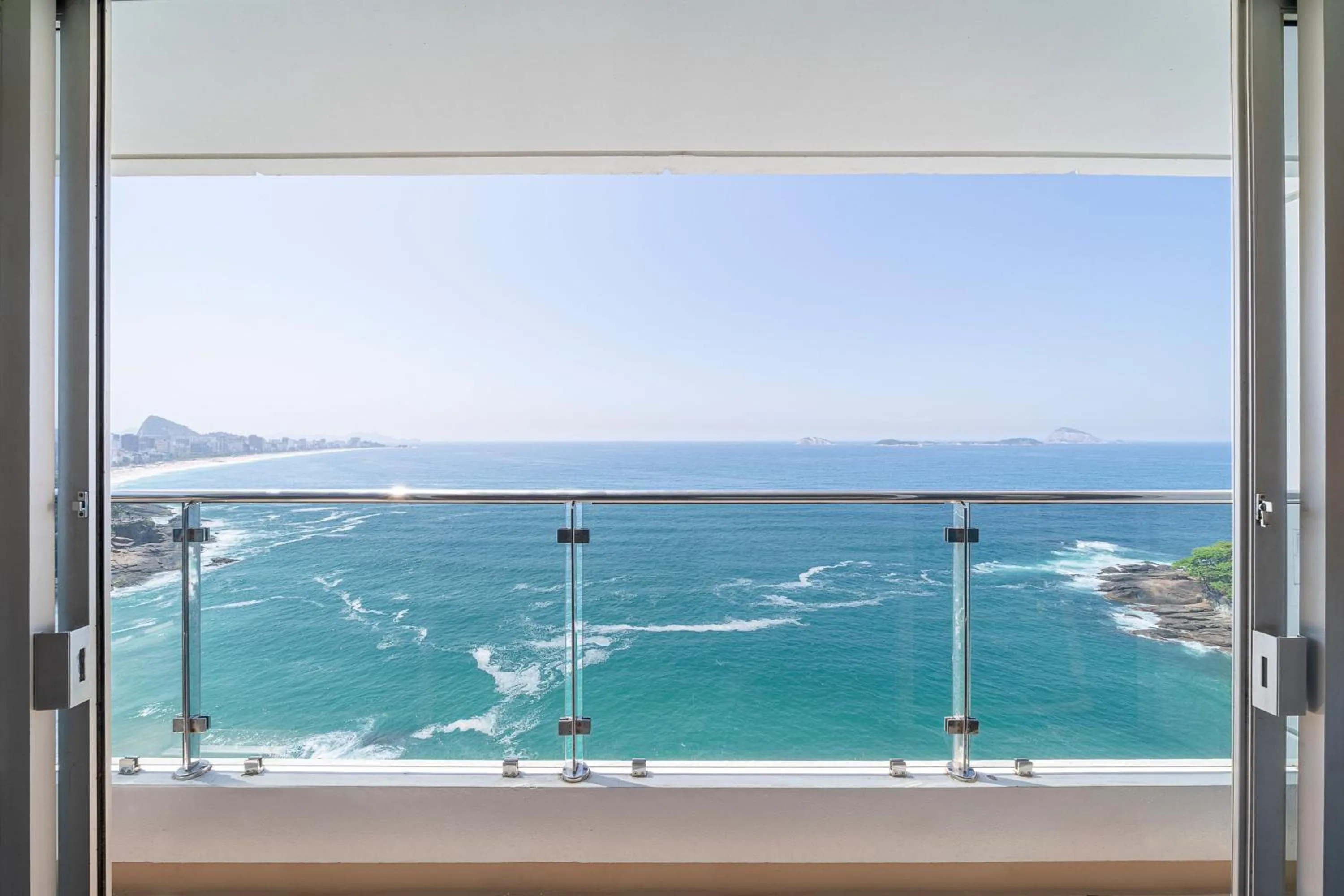 Photo of the whole room in Sheraton Grand Rio Hotel & Resort