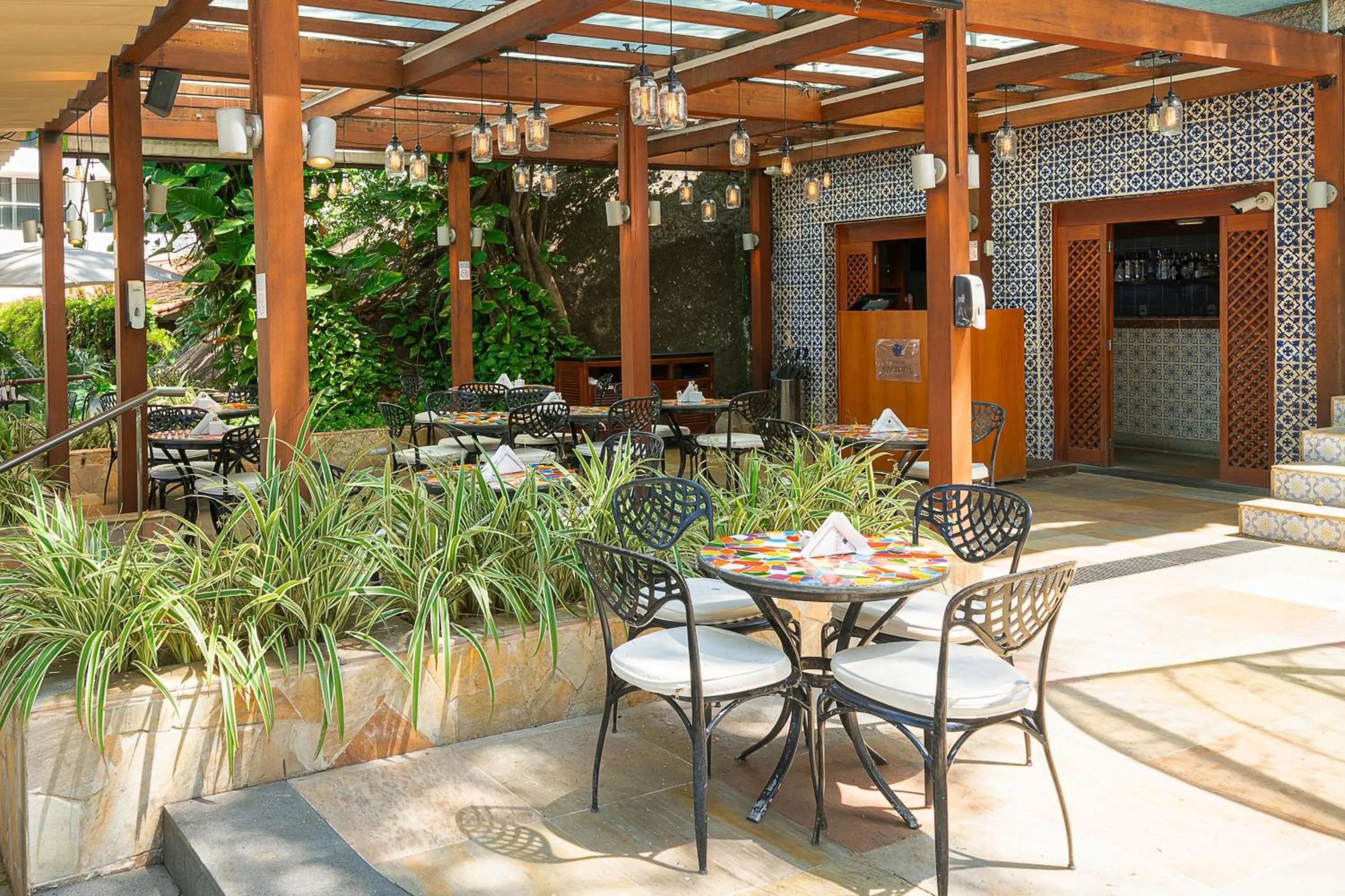 Restaurant/places to eat in Sheraton Grand Rio Hotel & Resort