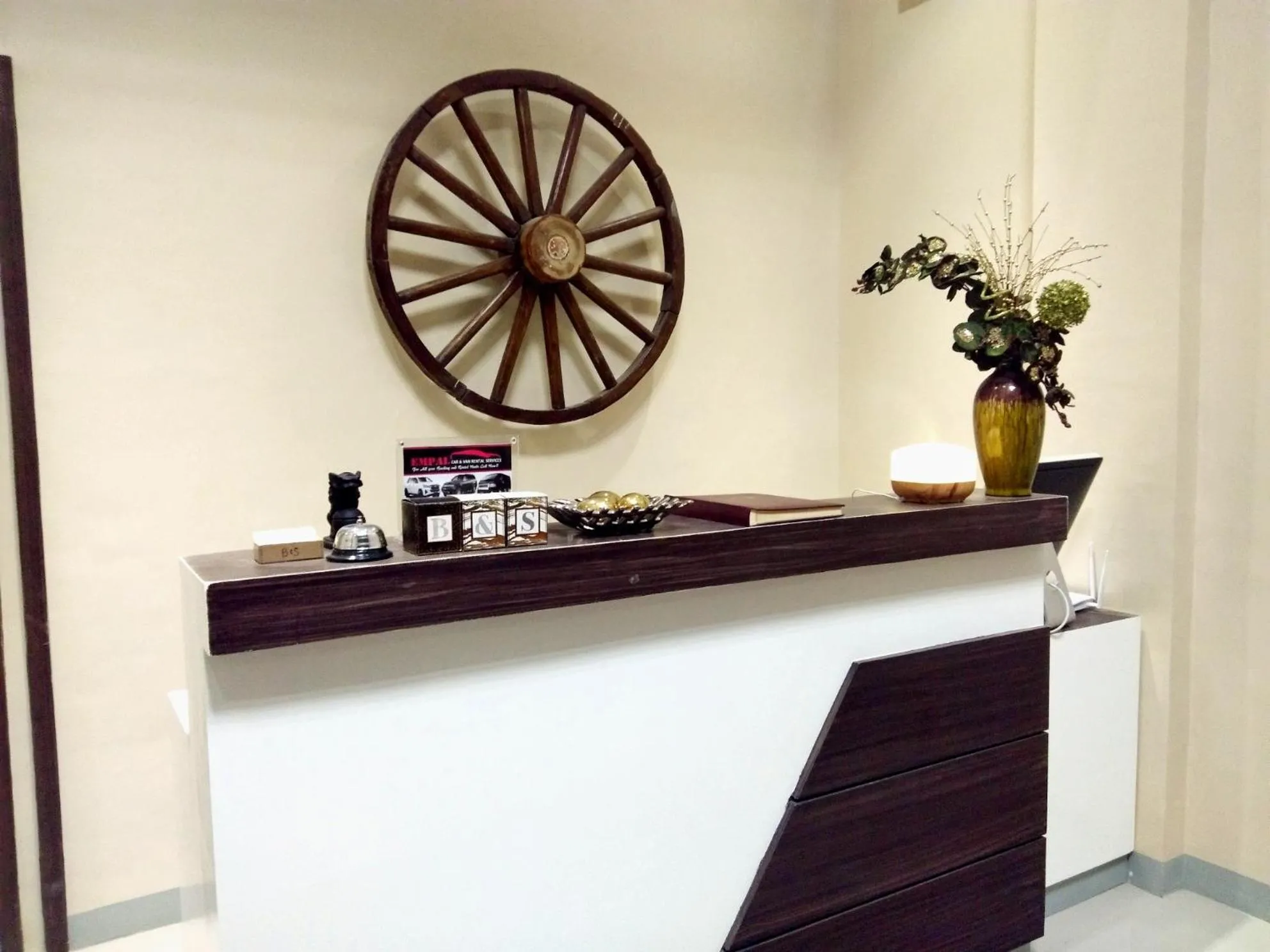 B&S Orchids suites hotel