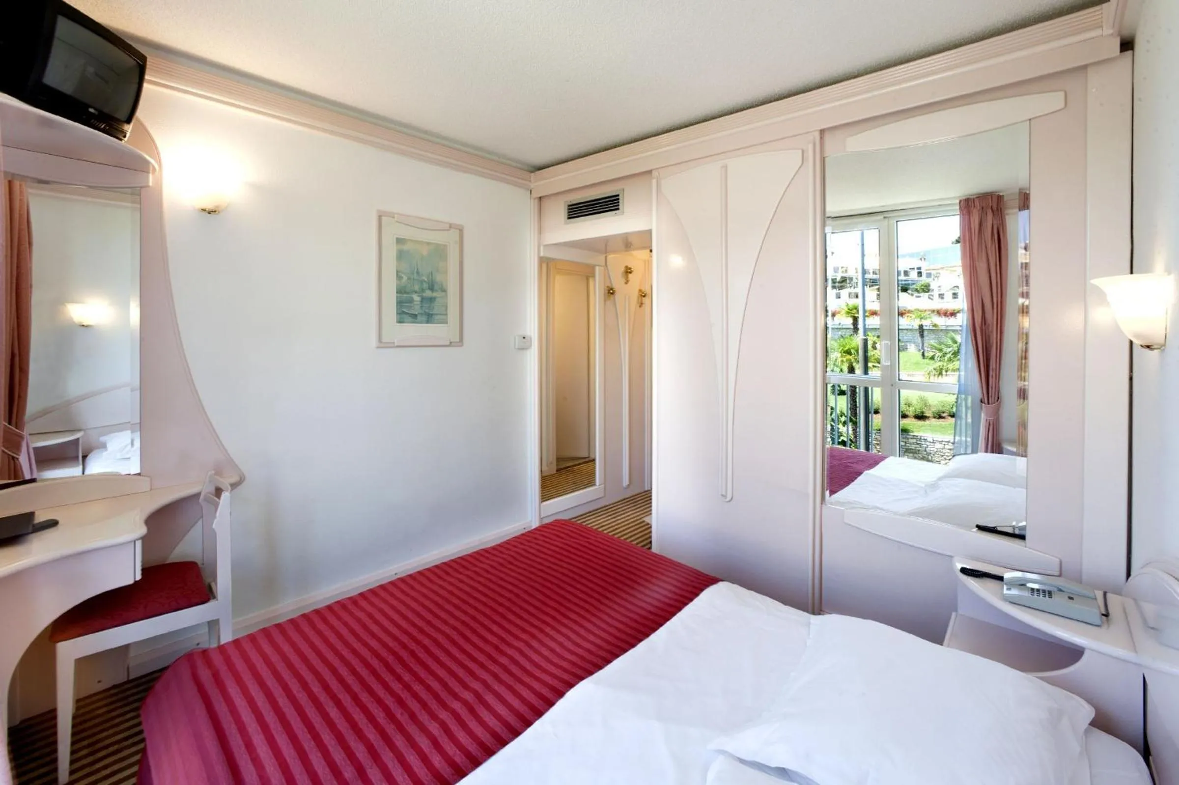 Bedroom, Bed in Hotel Zorna Plava Laguna