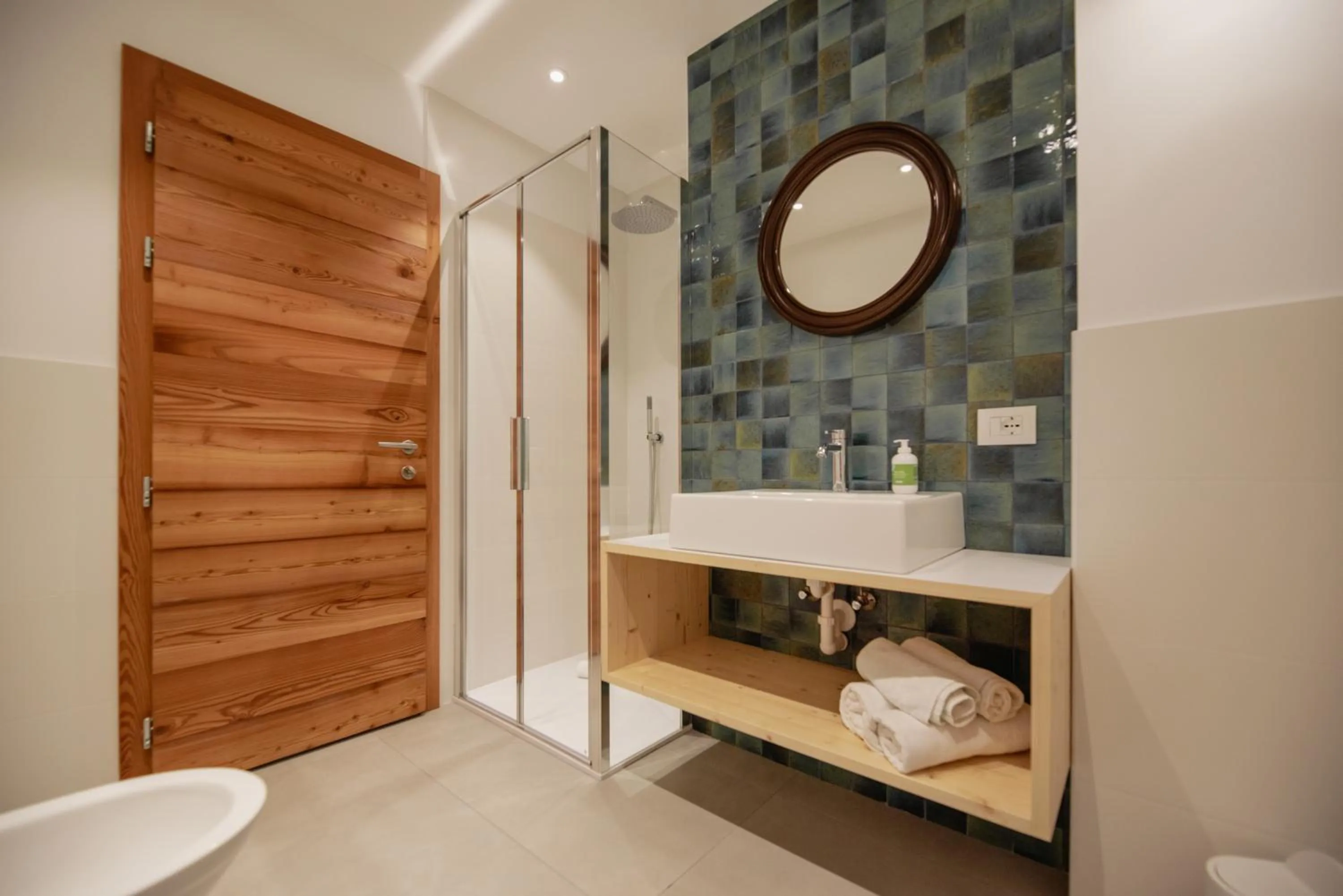 Shower in Garnì Aurora Bed and Breakfast