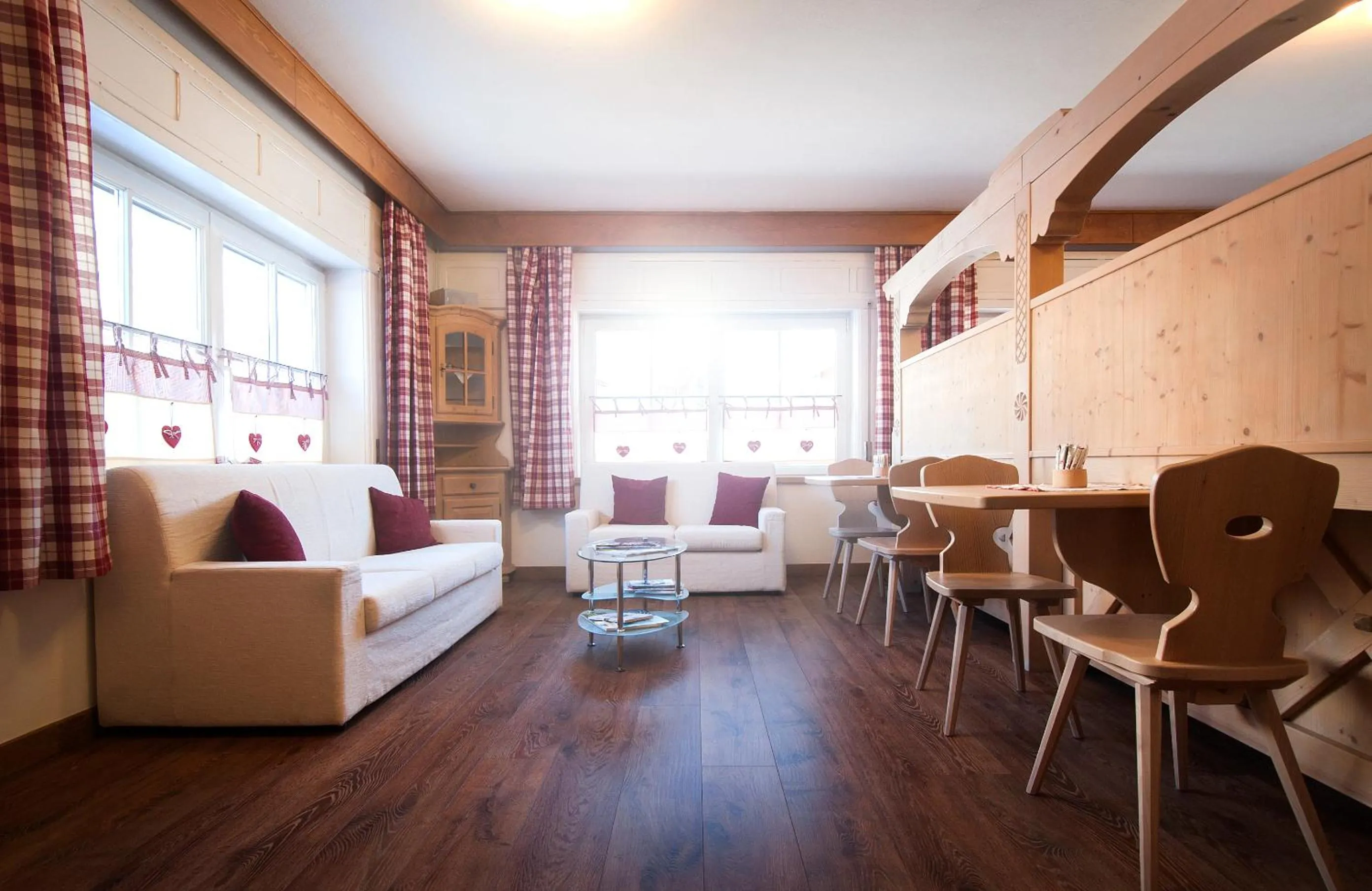 Communal lounge/ TV room in Garnì Aurora Bed and Breakfast