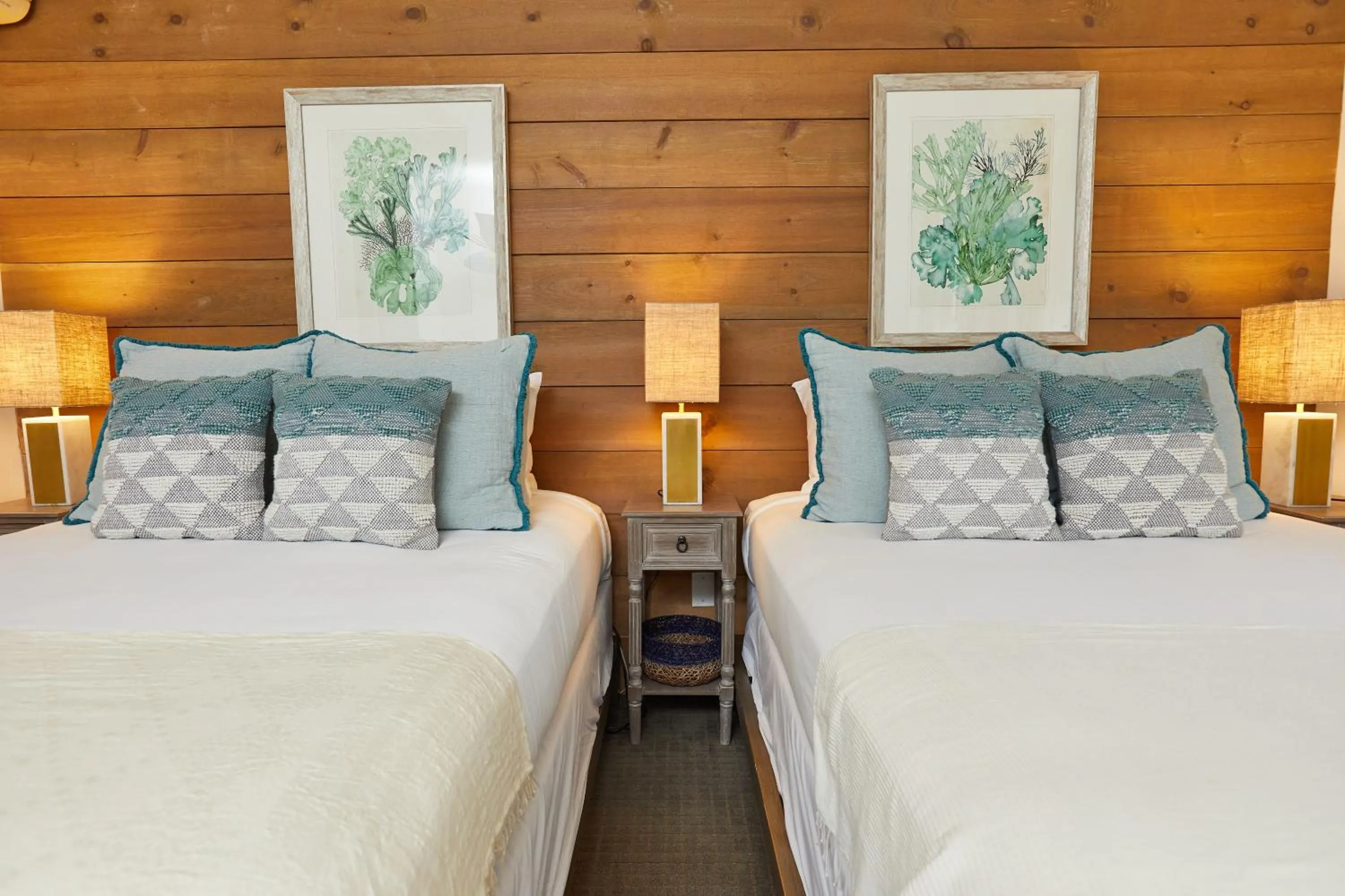 Photo of the whole room, Bed in Shelter Harbor Inn