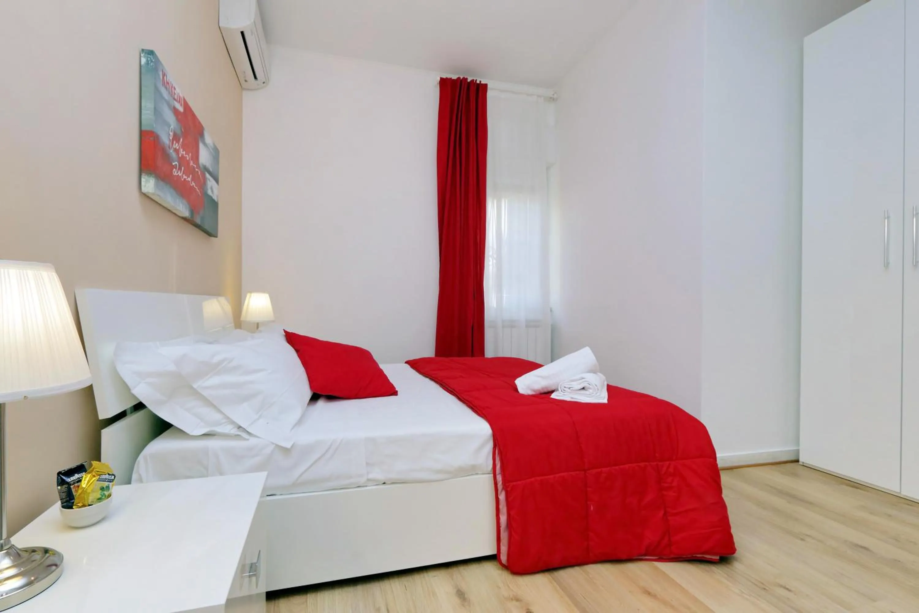 Bed in I Pini di Roma - Rooms & Suites