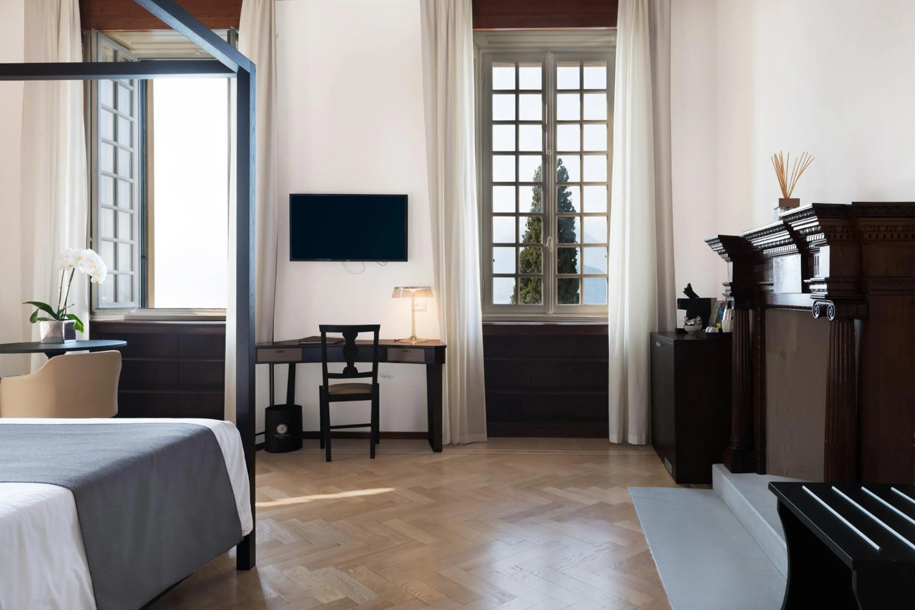Bedroom in Hotel Villa Cipressi, by R Collection Hotels