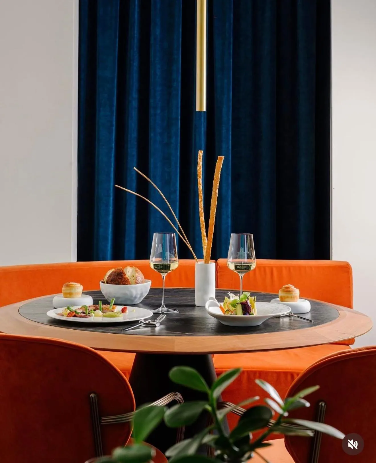 Restaurant/places to eat in Hotel Villa Cipressi, by R Collection Hotels