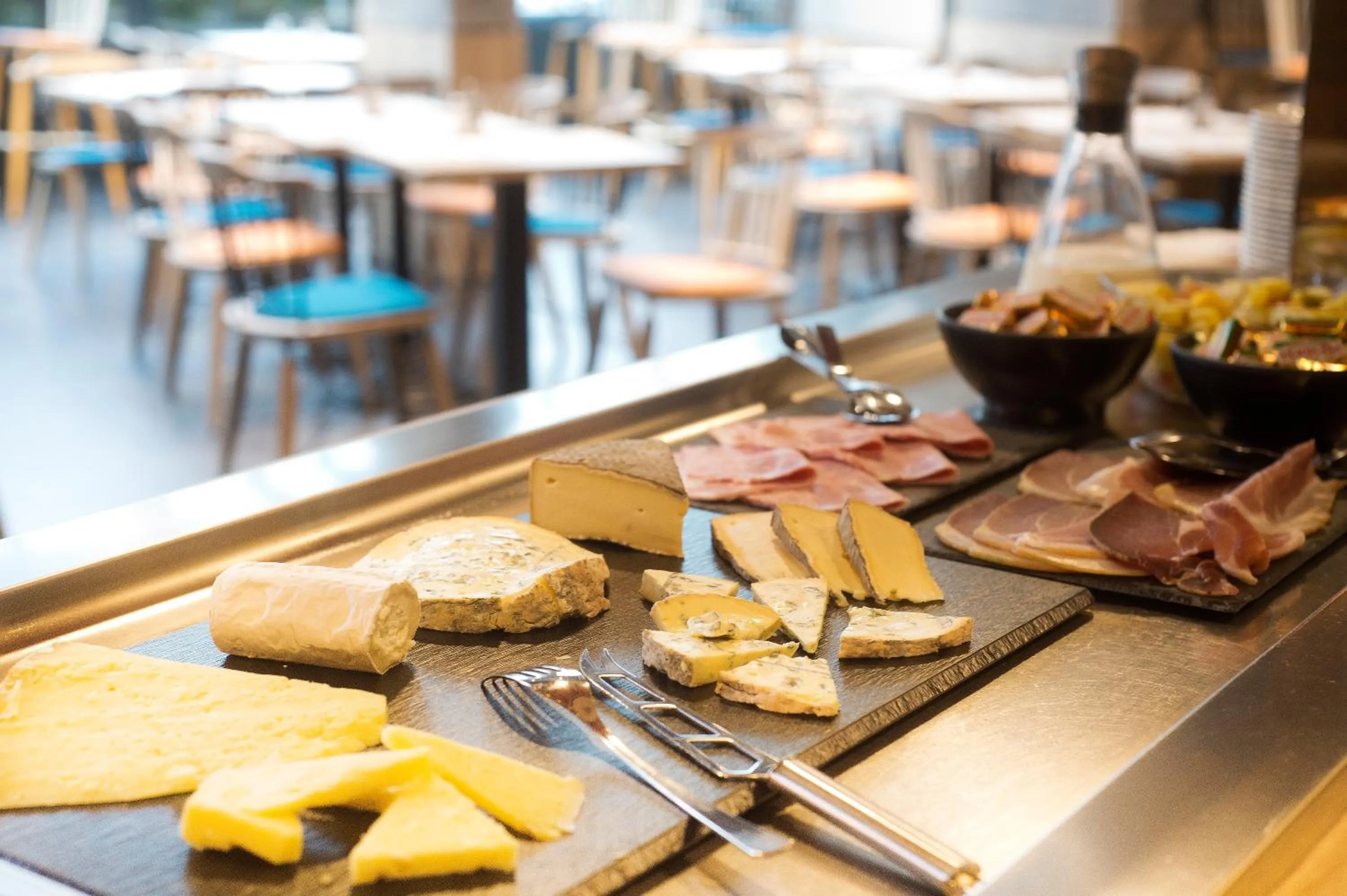 Breakfast in The Originals Boutique, Hôtel Le Marmotel, Clermont-Ferrand