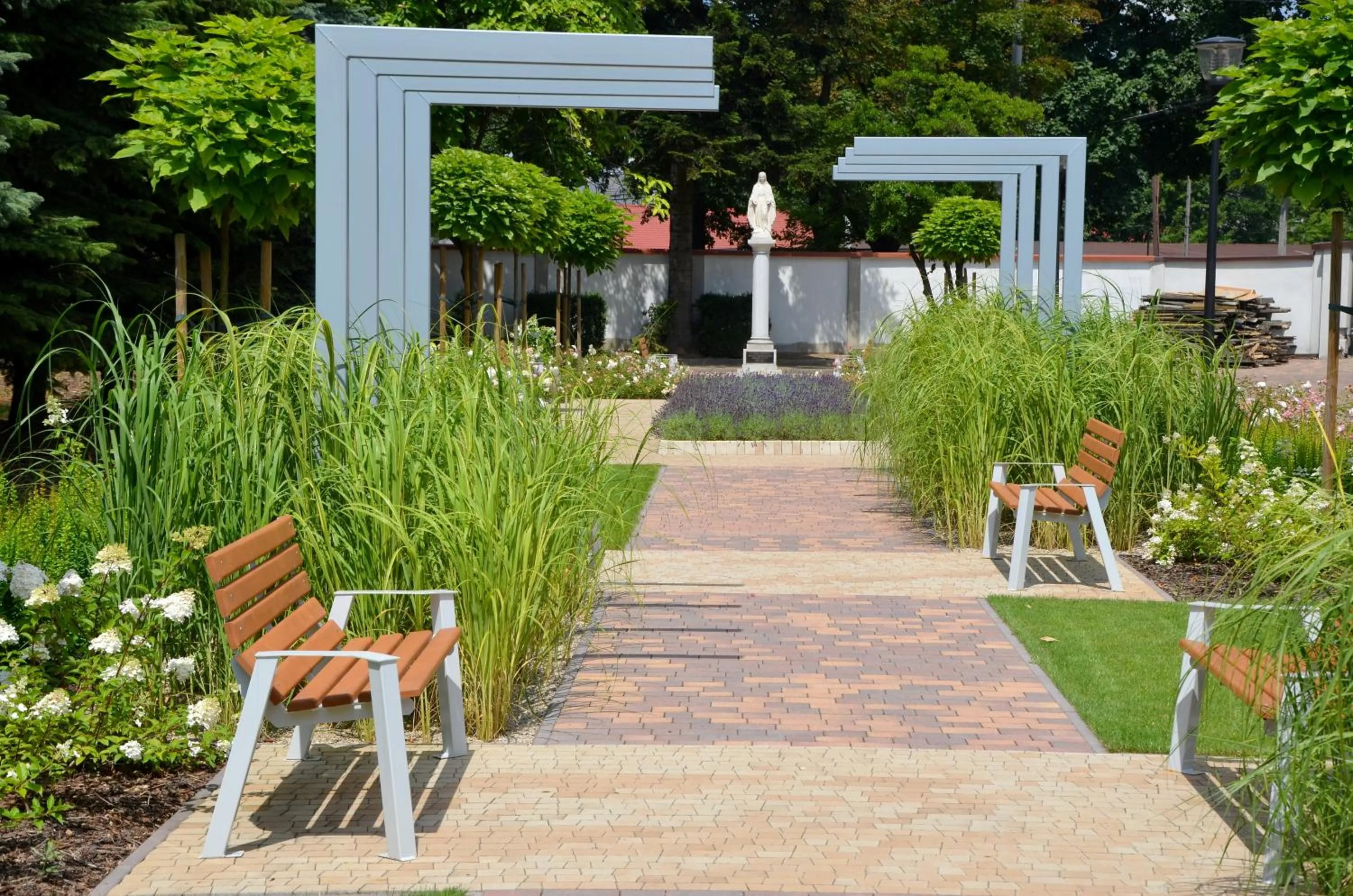 Garden in Domus Mater Hotel