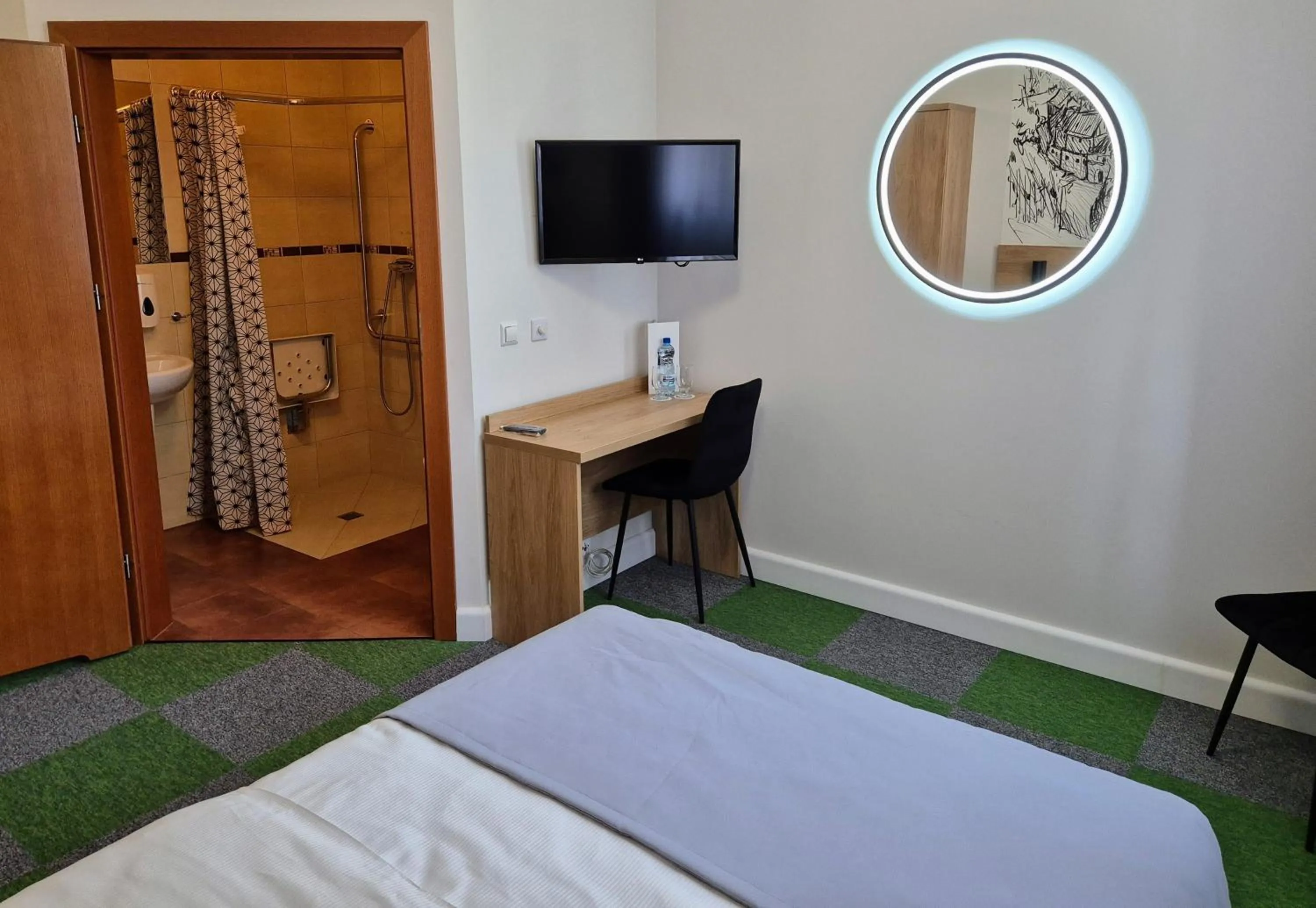 Photo of the whole room, Bed in Domus Mater Hotel