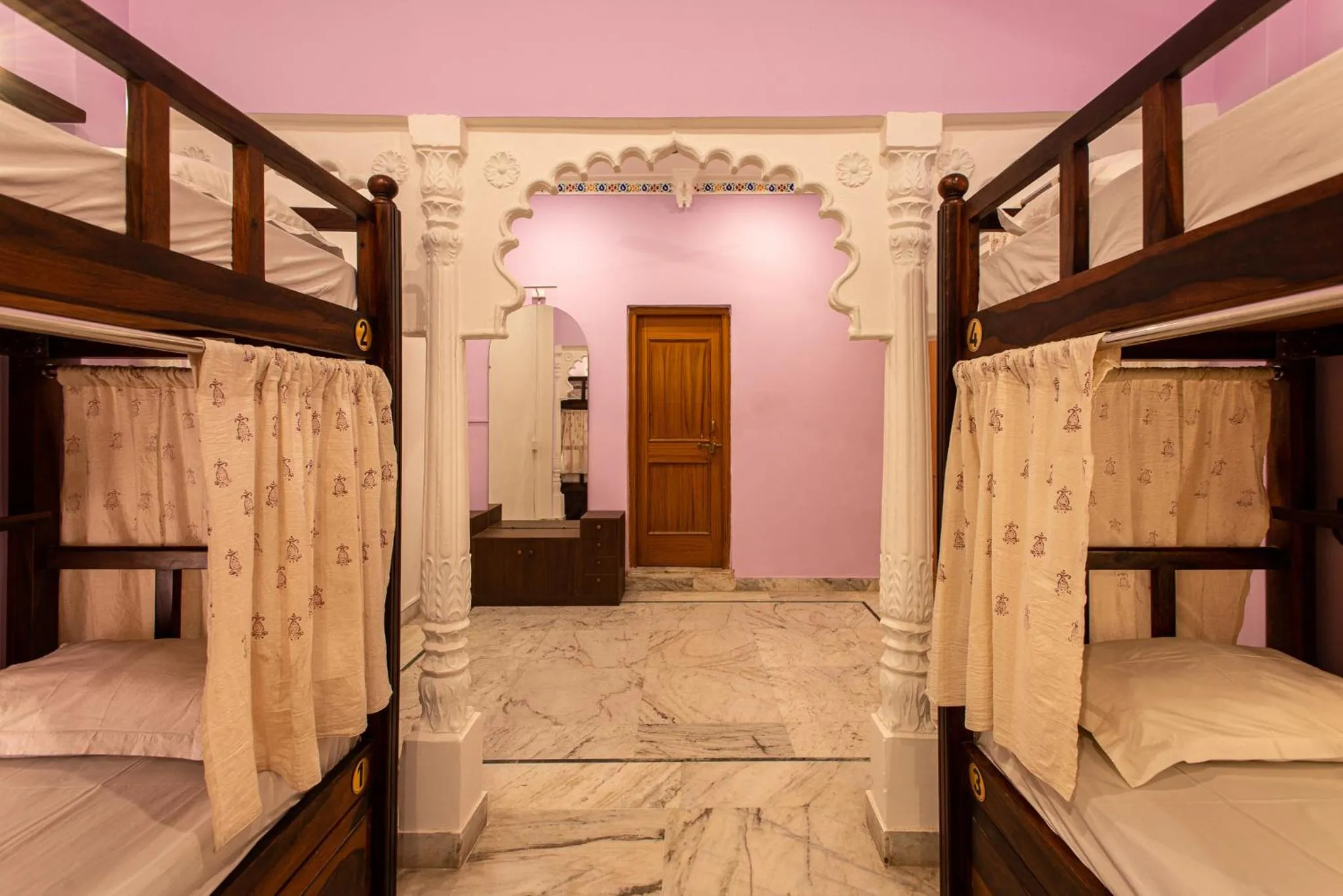 Photo of the whole room, Bed in Hostel Mantra