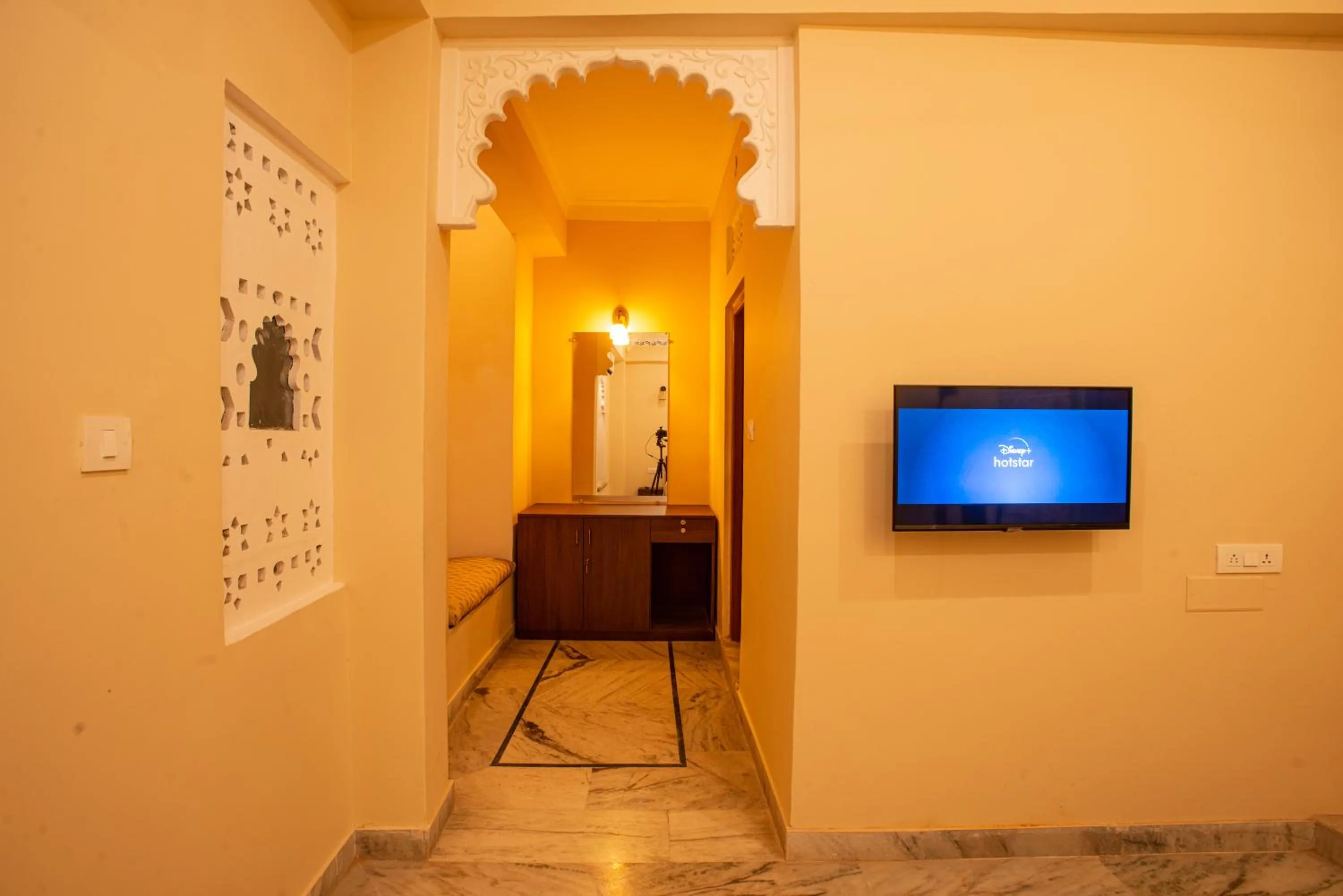 TV and multimedia in Hostel Mantra