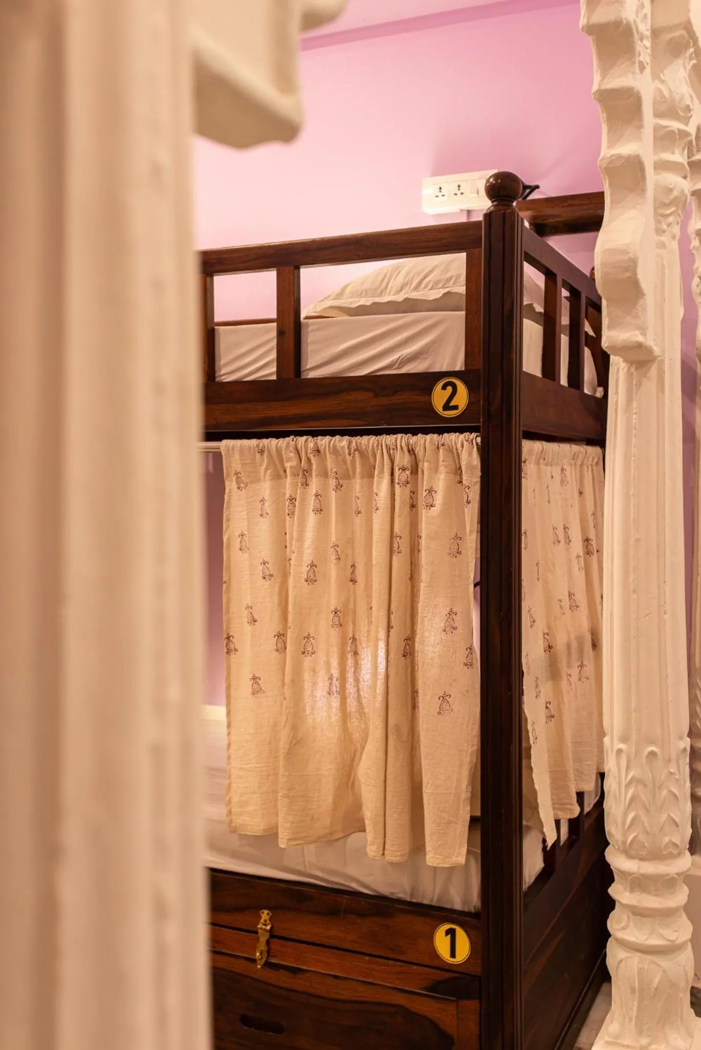 bunk bed, Bed in Hostel Mantra